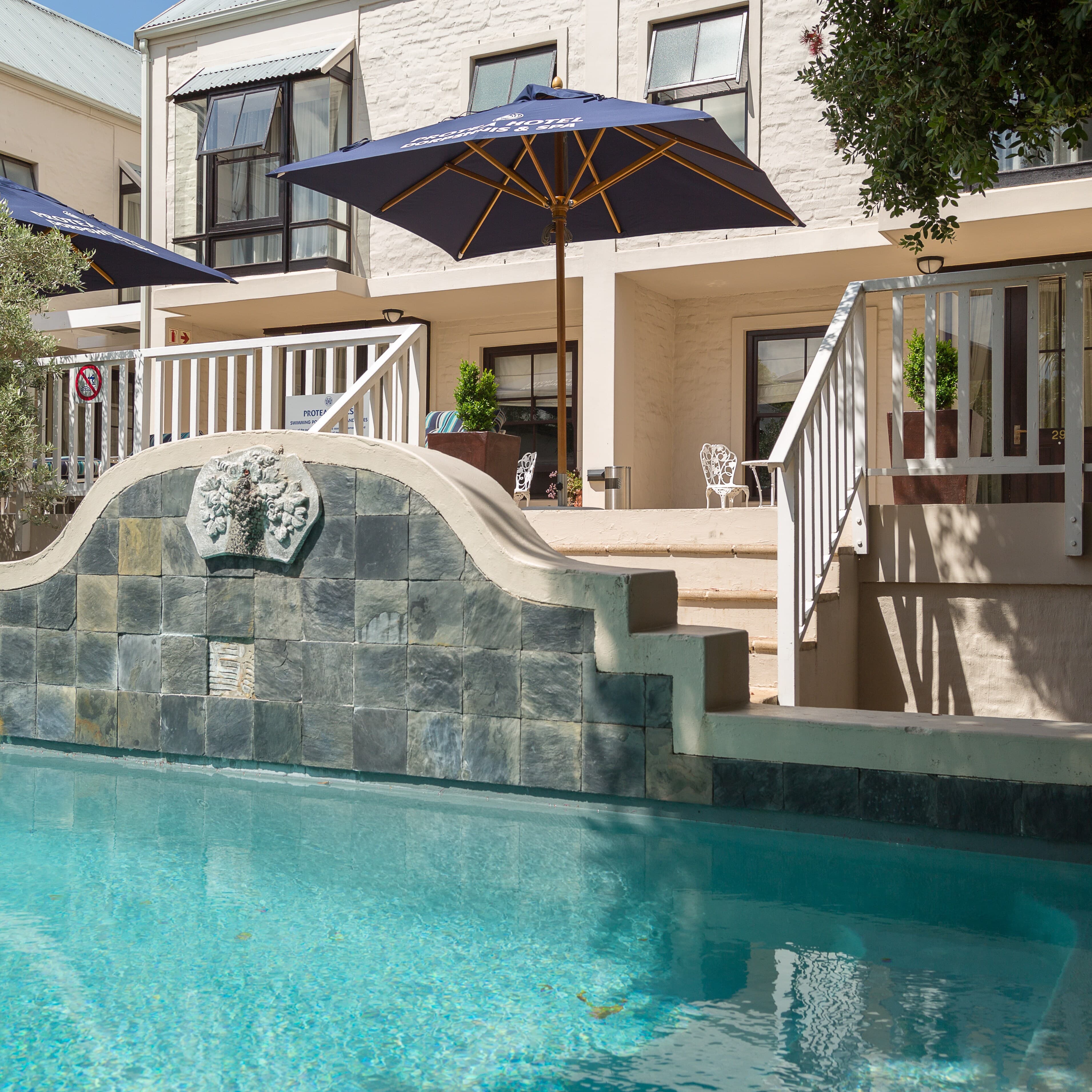 Protea Hotel Dorpshuis & Spa Stellenbosch - Image 1