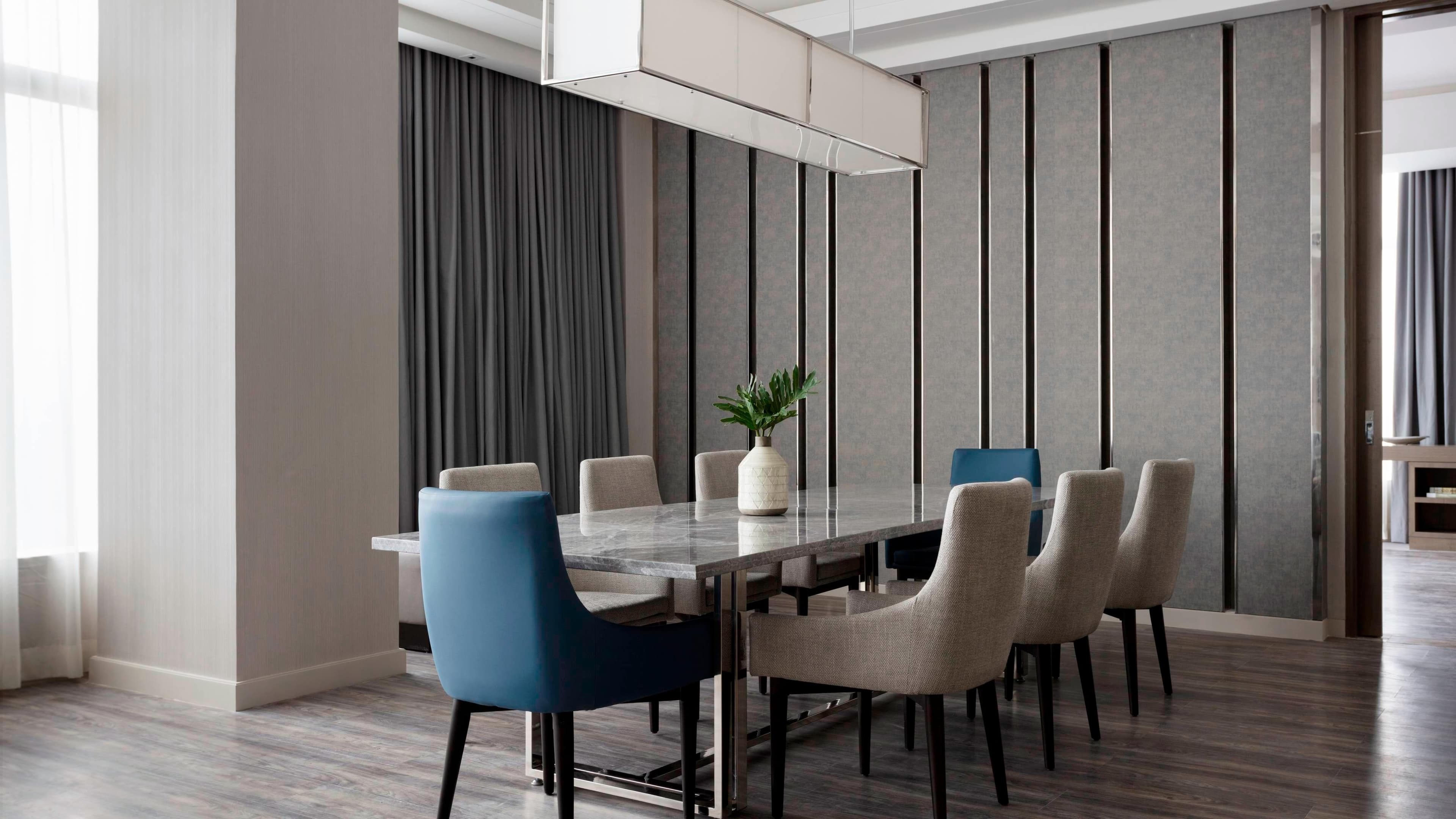Clark Marriott Hotel — 54