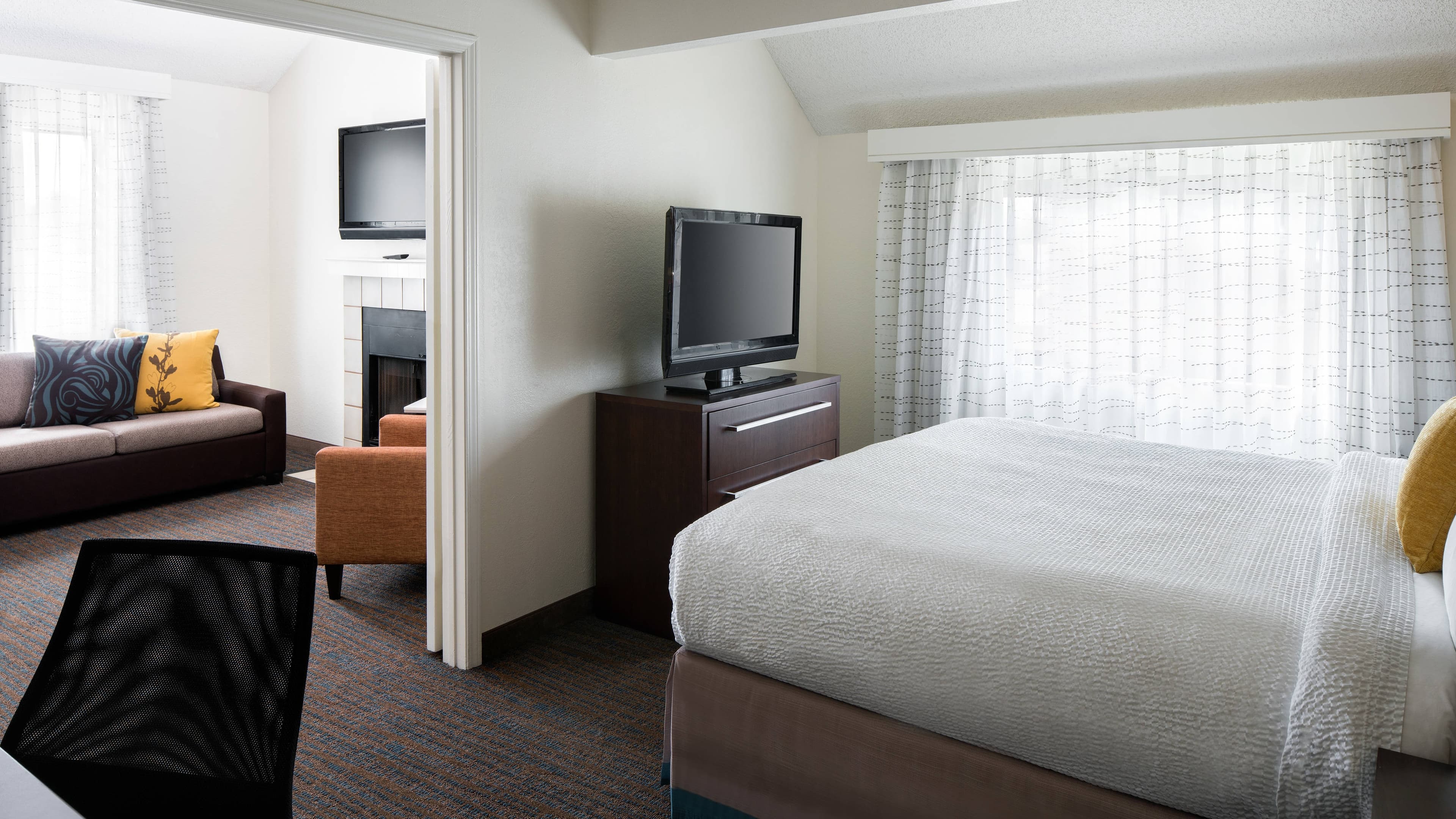 Residence Inn Costa Mesa Newport Beach - Image 3