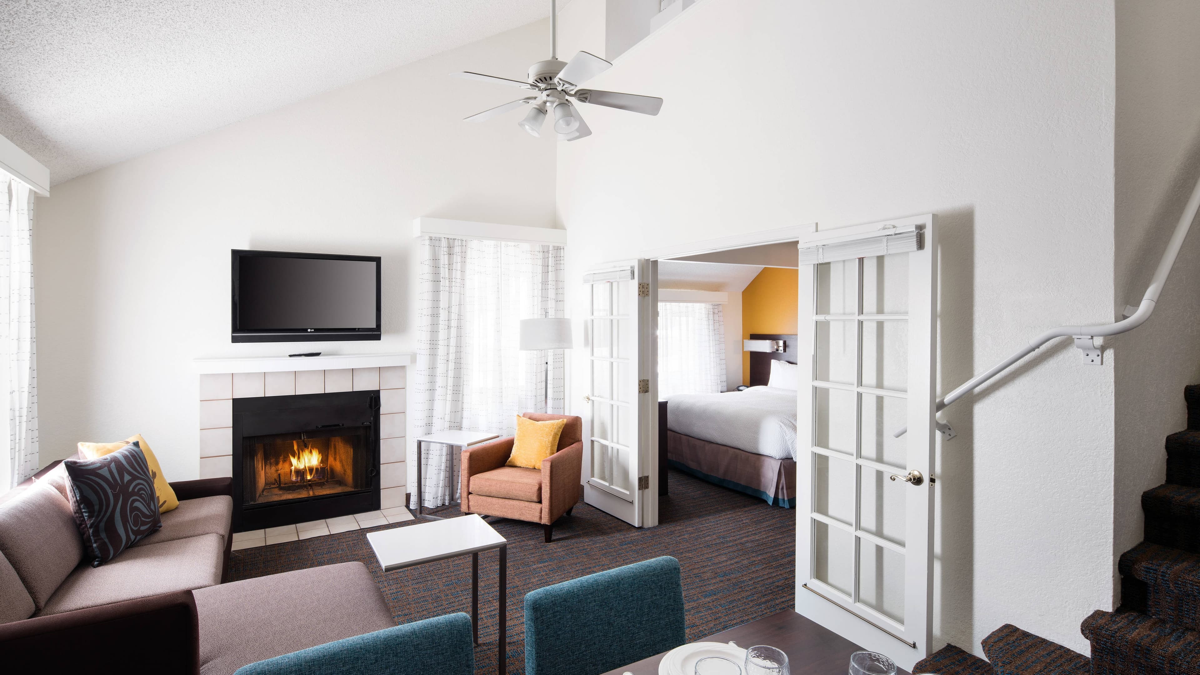 Residence Inn Costa Mesa Newport Beach - Image 4