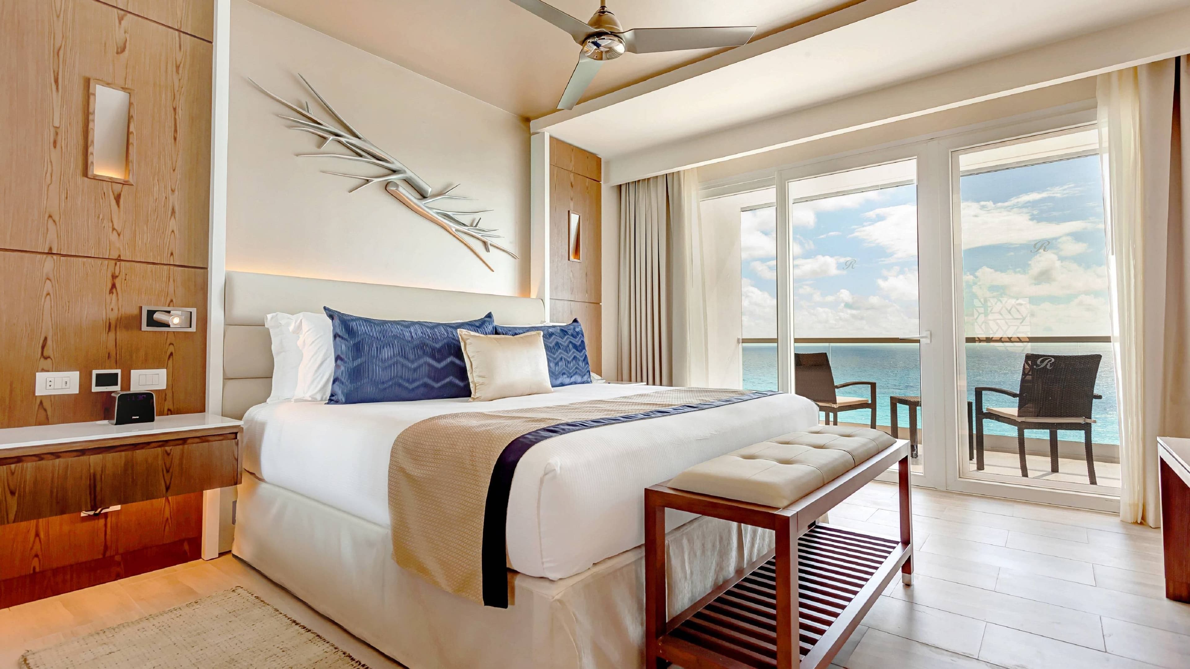 Royalton CHIC Cancun, An Autograph Collection All-Inclusive Resort - Adults Only — 2