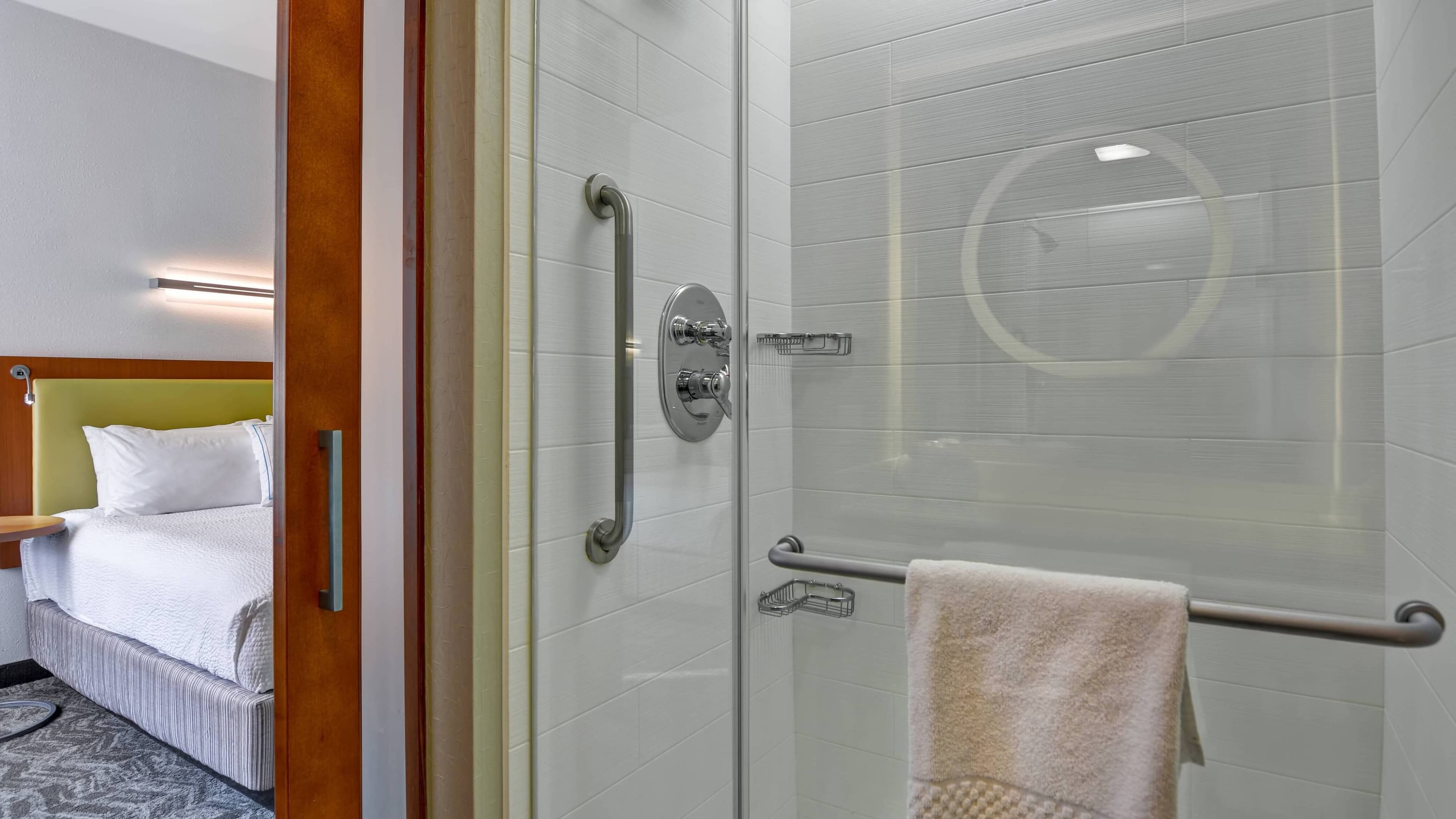 SpringHill Suites Cincinnati Midtown — 6