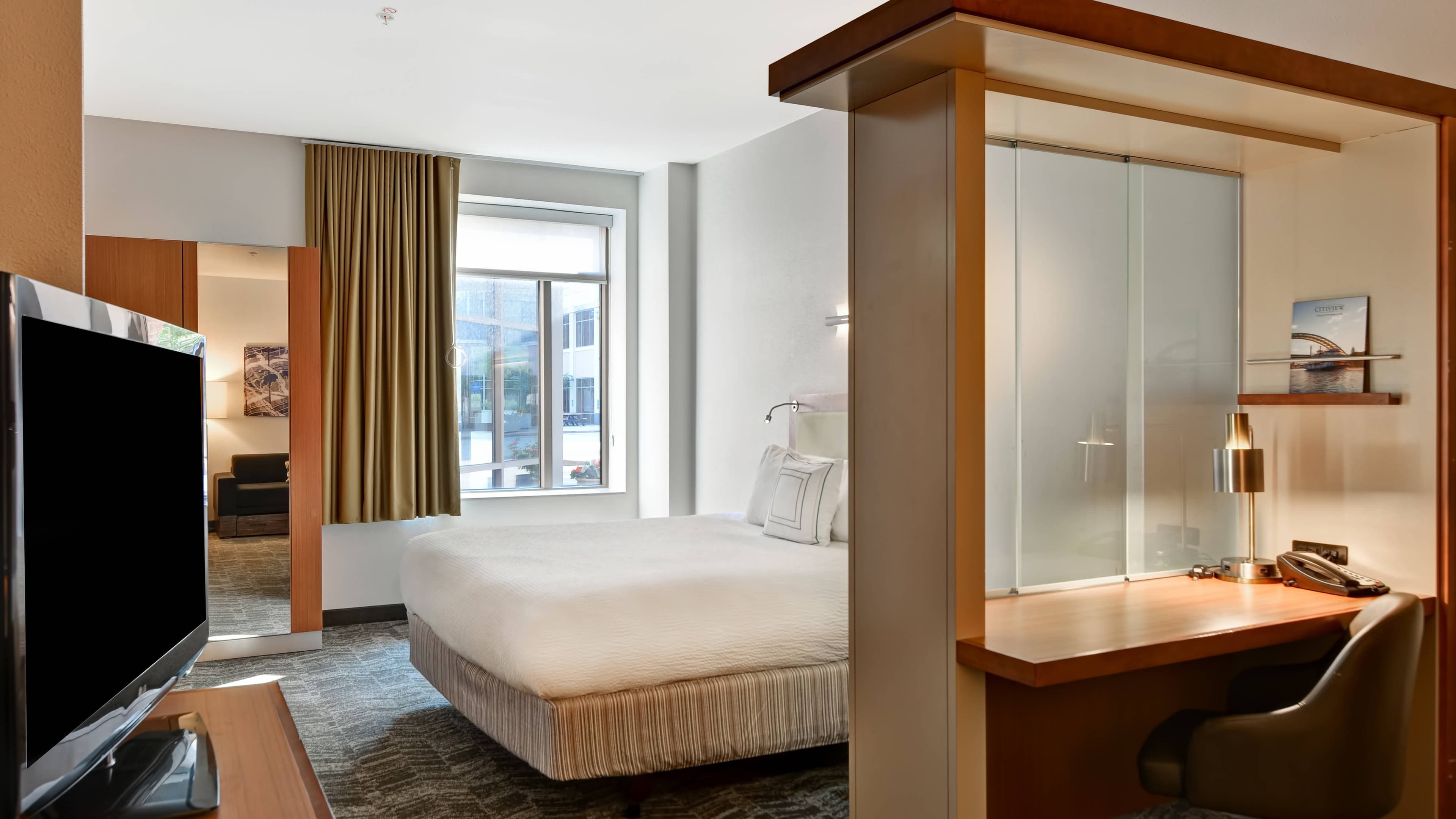 SpringHill Suites Cincinnati Midtown - Image 4