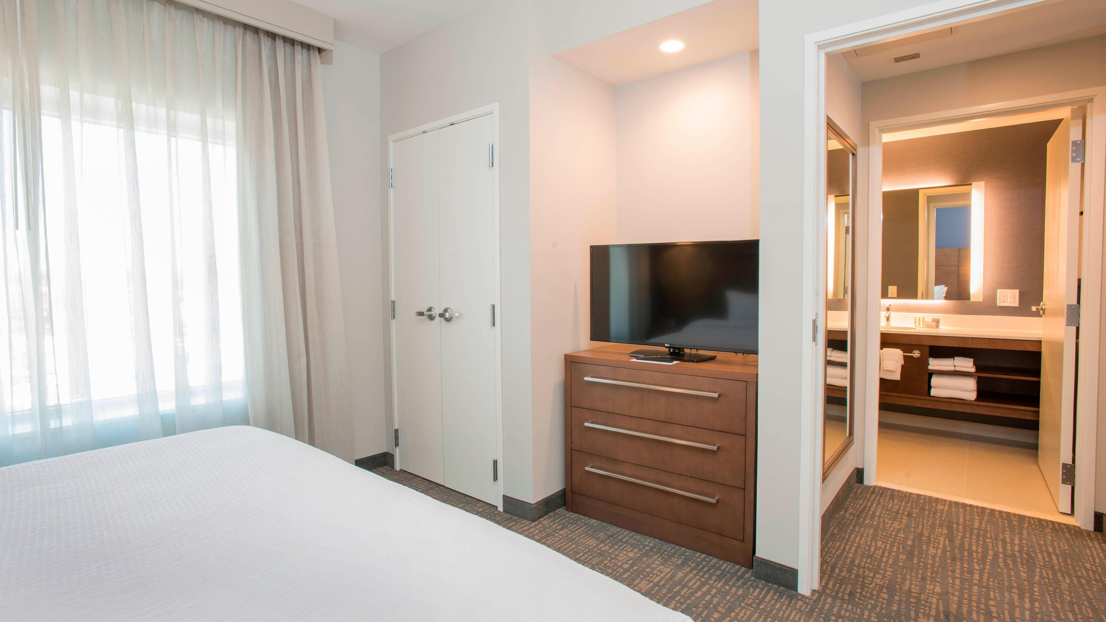 Residence Inn Cincinnati Midtown/Rookwood - Image 4