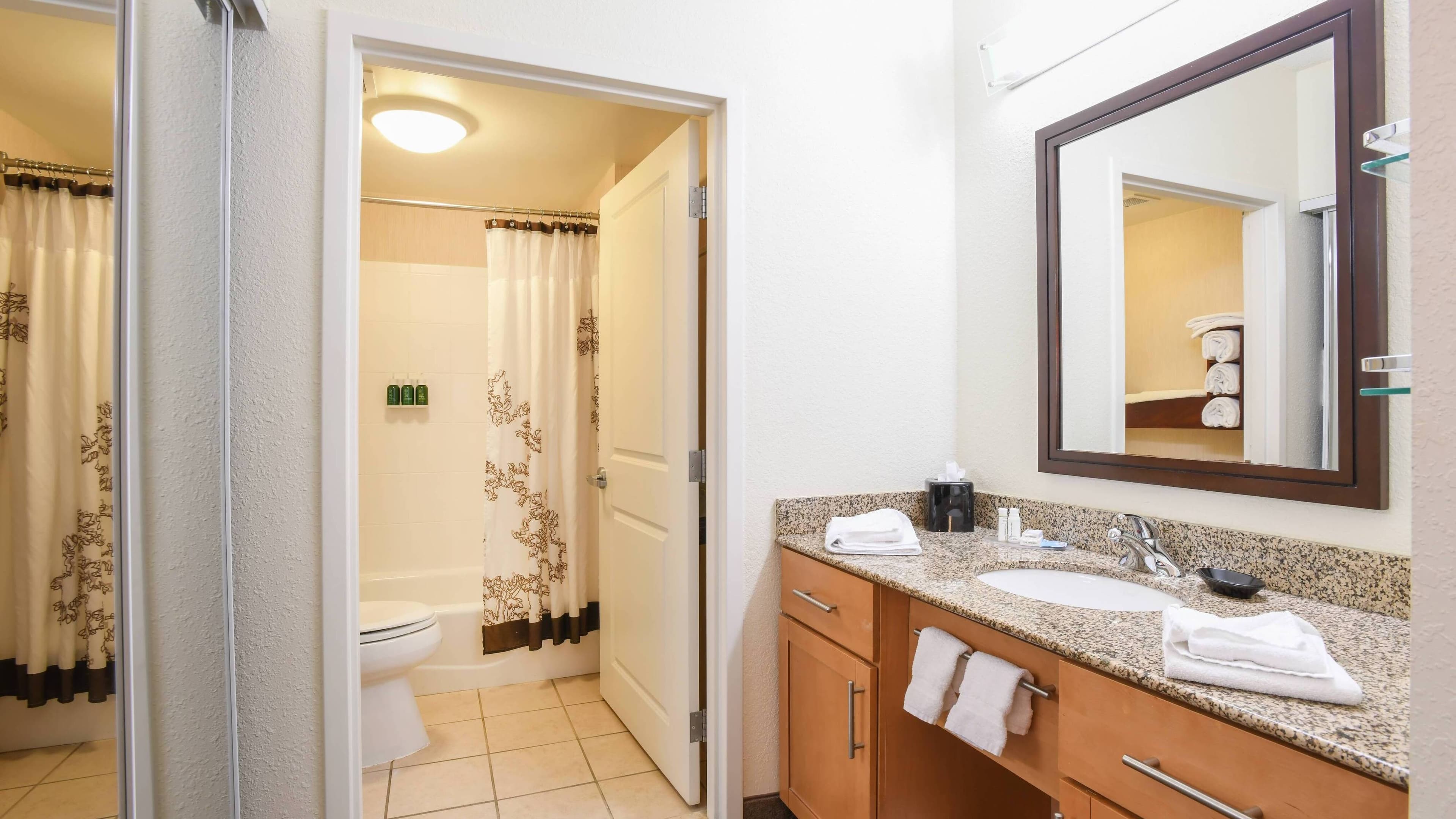 1 Bedroom Suite - Image 7
