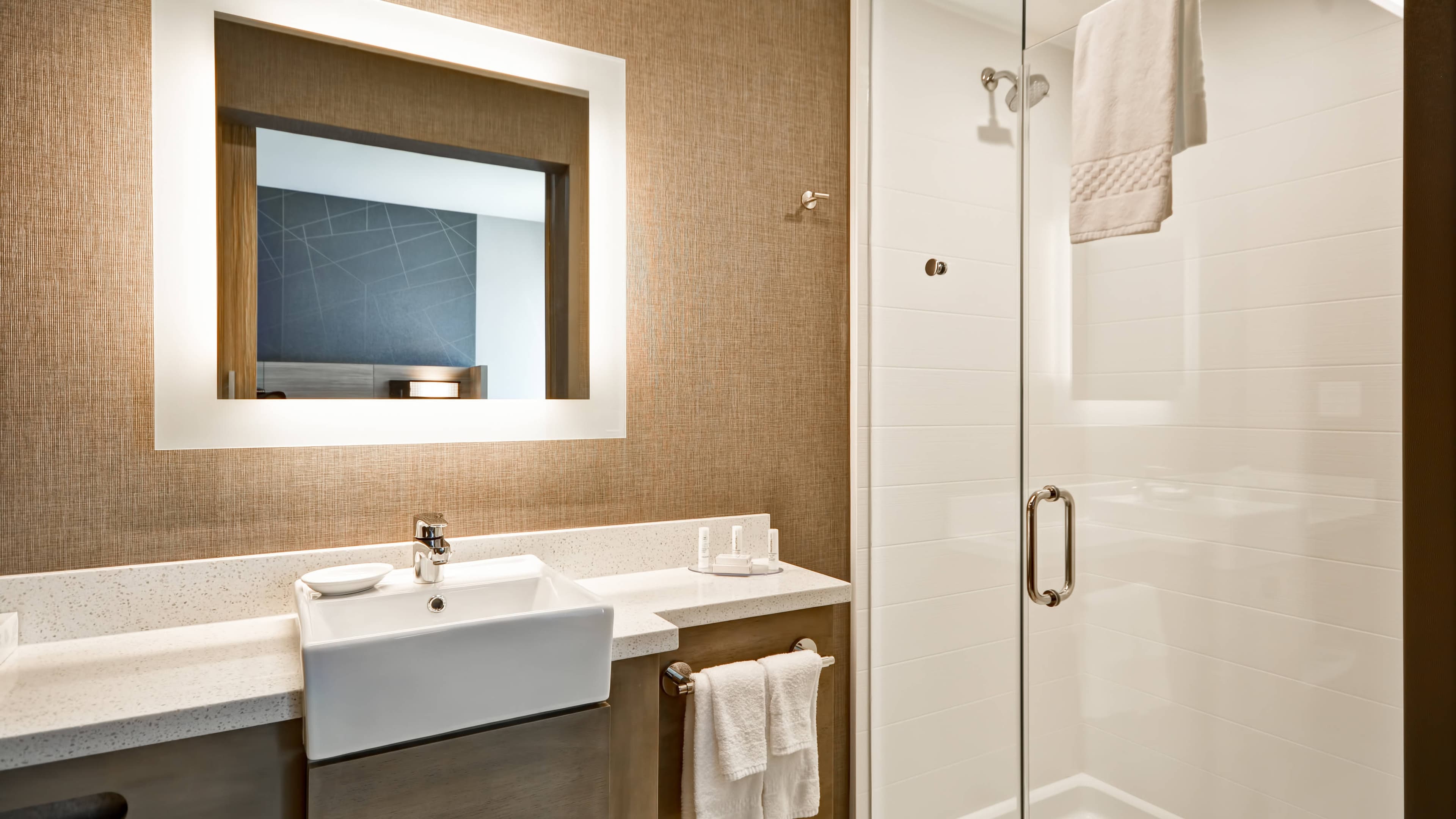 SpringHill Suites Cincinnati Blue Ash — 8