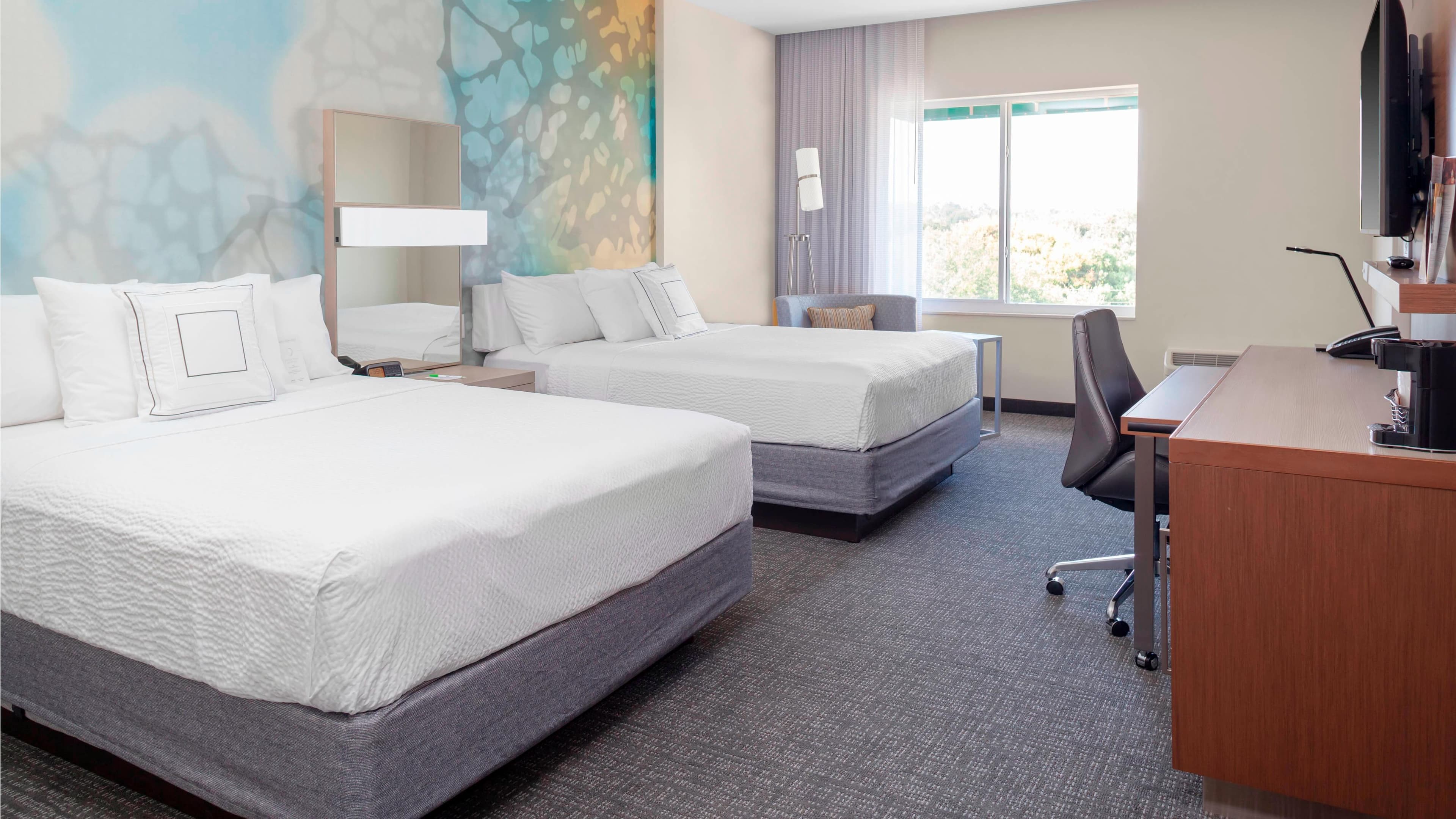Holiday Inn Express & Suites Deland South — 14