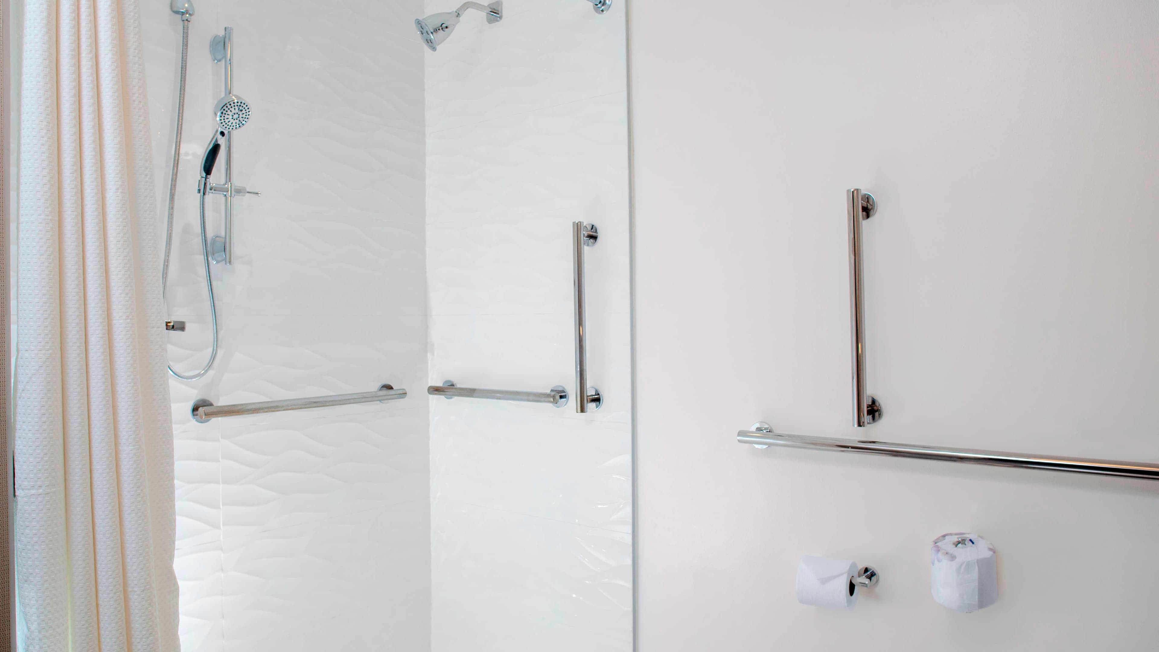 Holiday Inn Express & Suites Deland South — 6