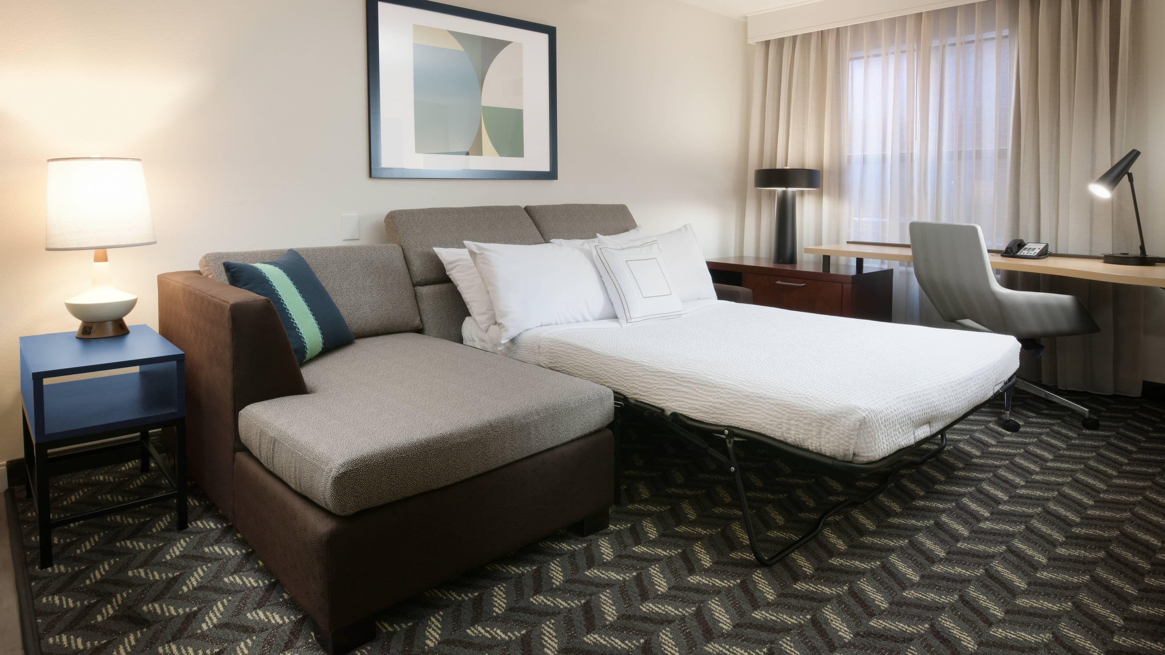 1 Bedroom Suite - Image 3