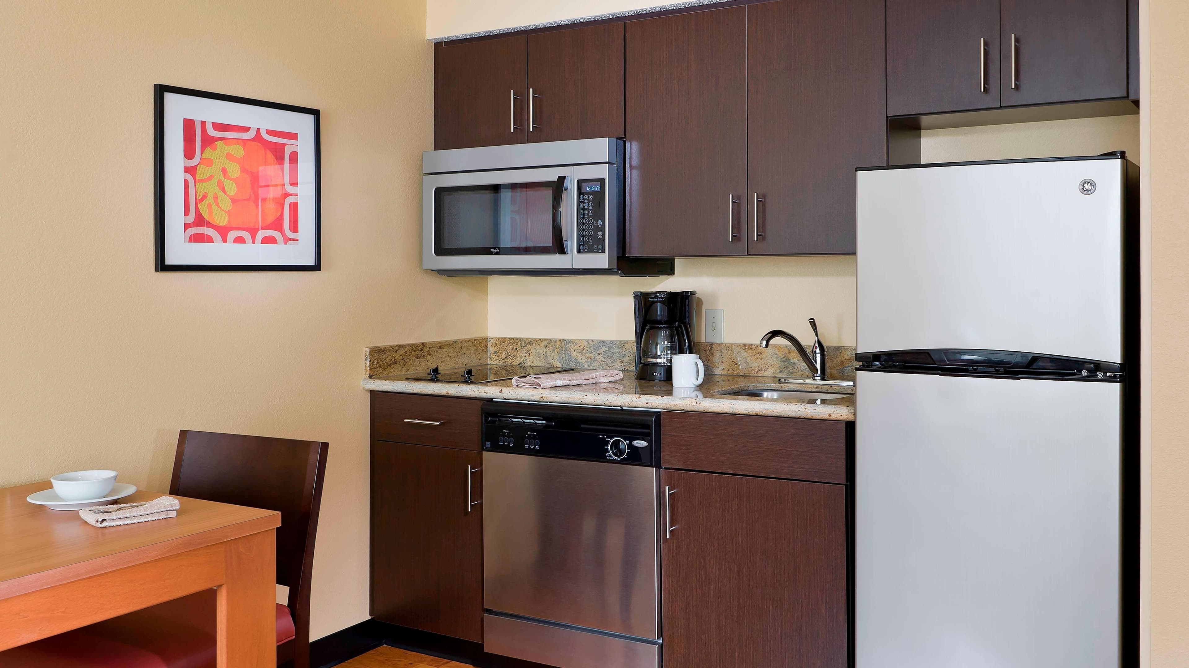 TownePlace Suites Dallas Bedford - Image 3