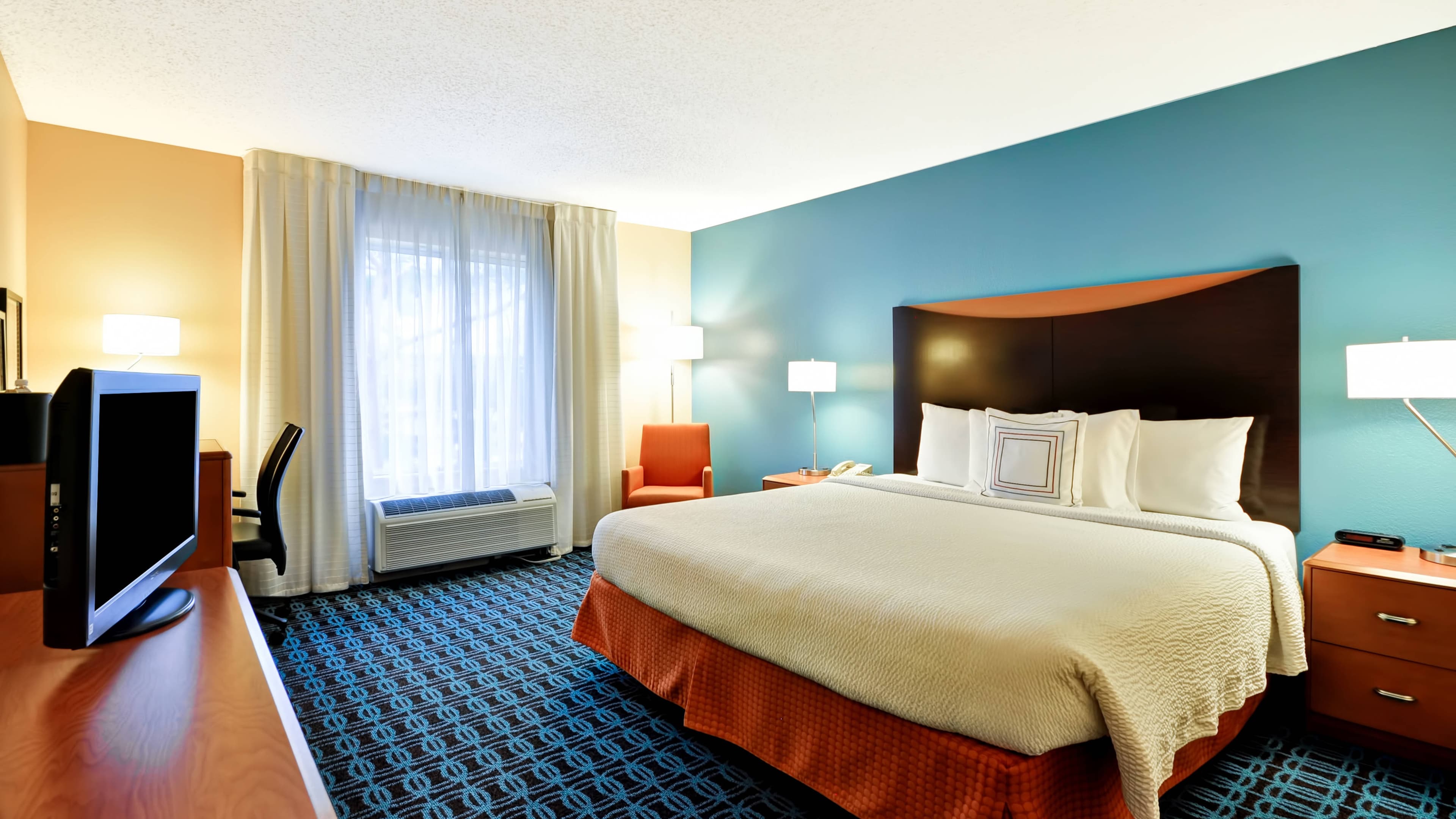 Fairfield Inn & Suites Dallas Medical/Market Center - Image 5