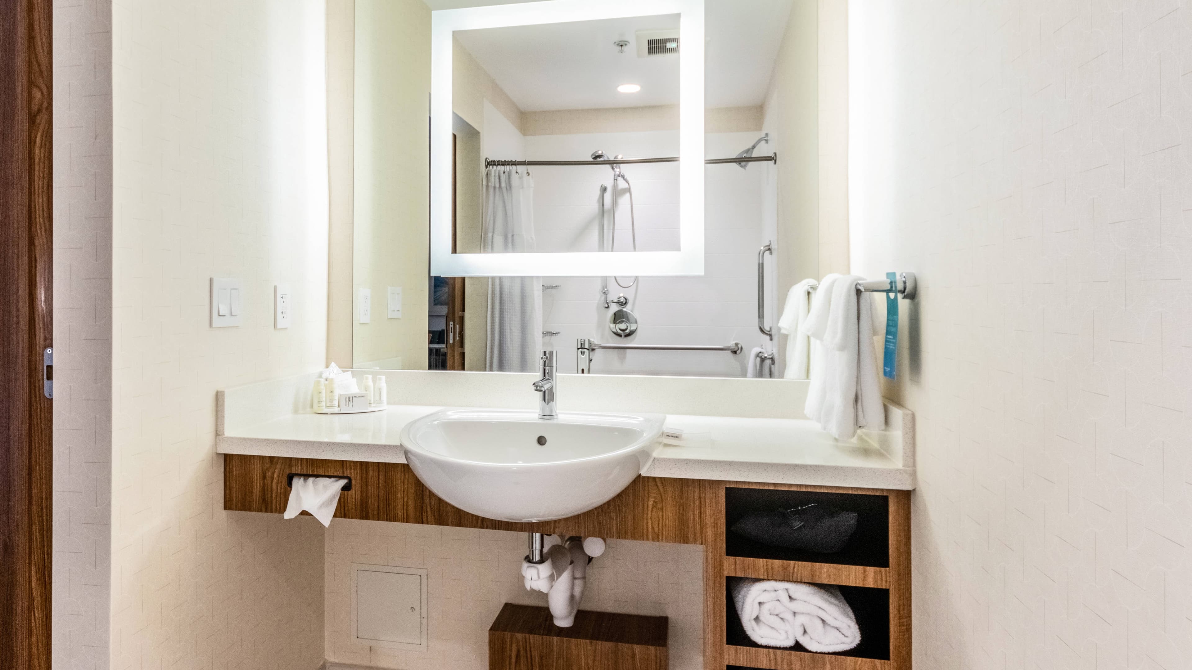SpringHill Suites Dallas Plano/Frisco - Image 4