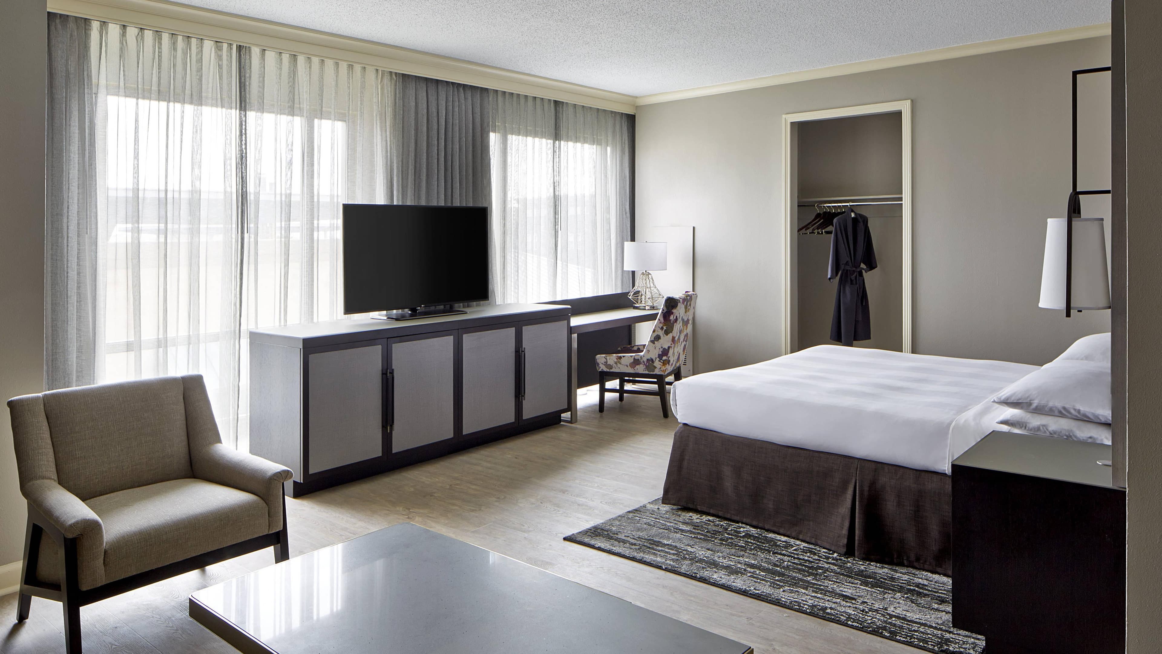 Holiday Inn Express & Suites Plano West – Frisco — 36