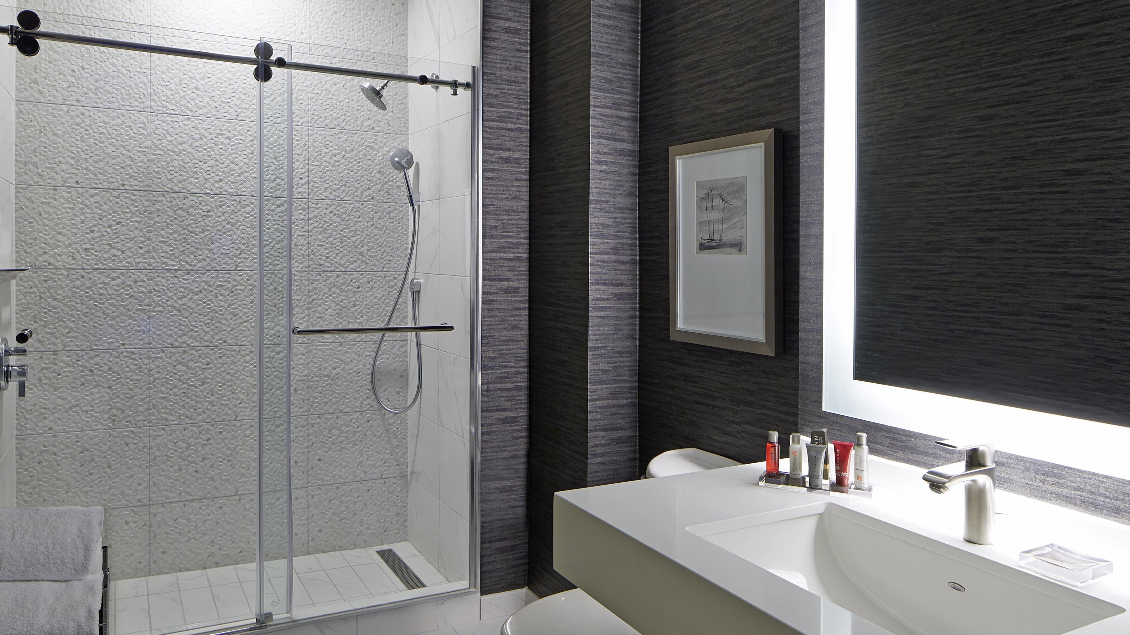 Holiday Inn Express & Suites Plano West – Frisco — 20