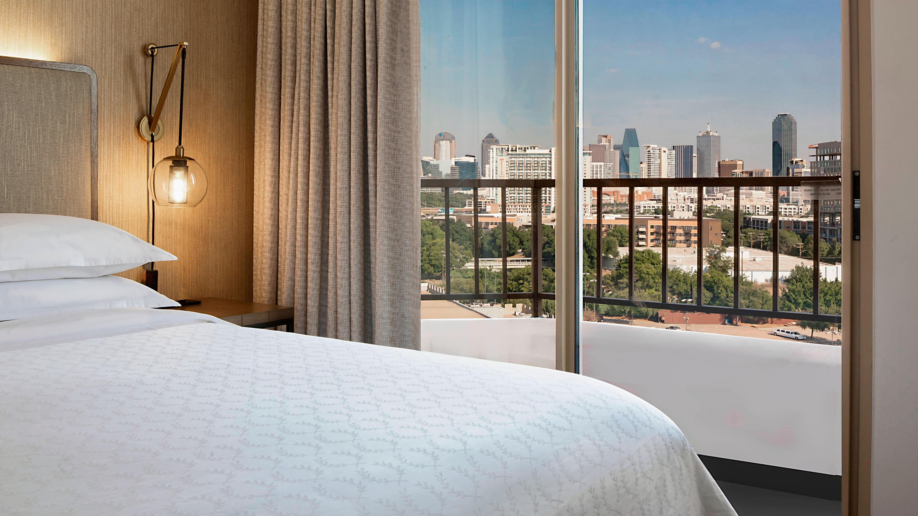 Sheraton Suites Market Center Dallas - Image 4
