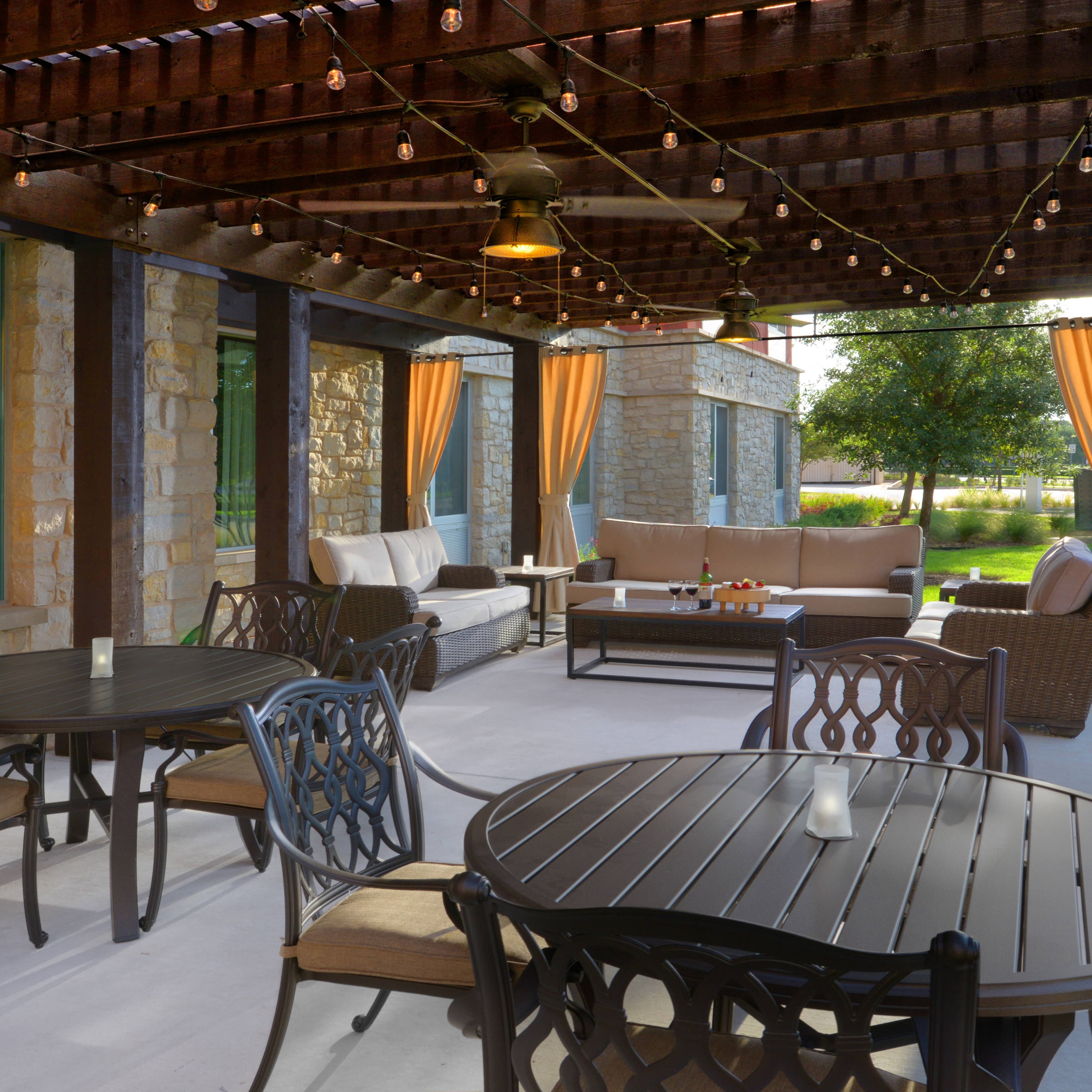 Fairfield Inn & Suites Dallas Plano/The Colony - Image 1