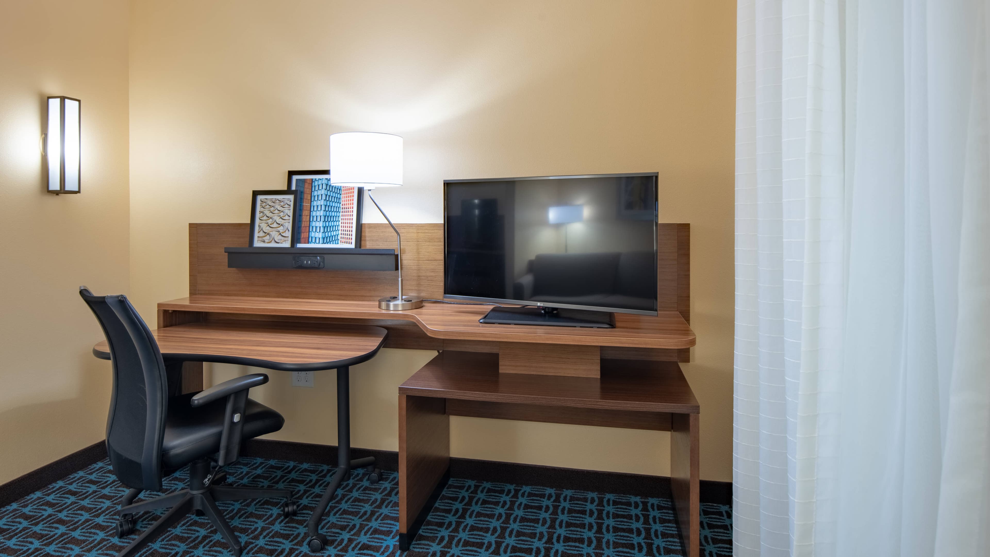 Fairfield Inn & Suites Terrell — 8