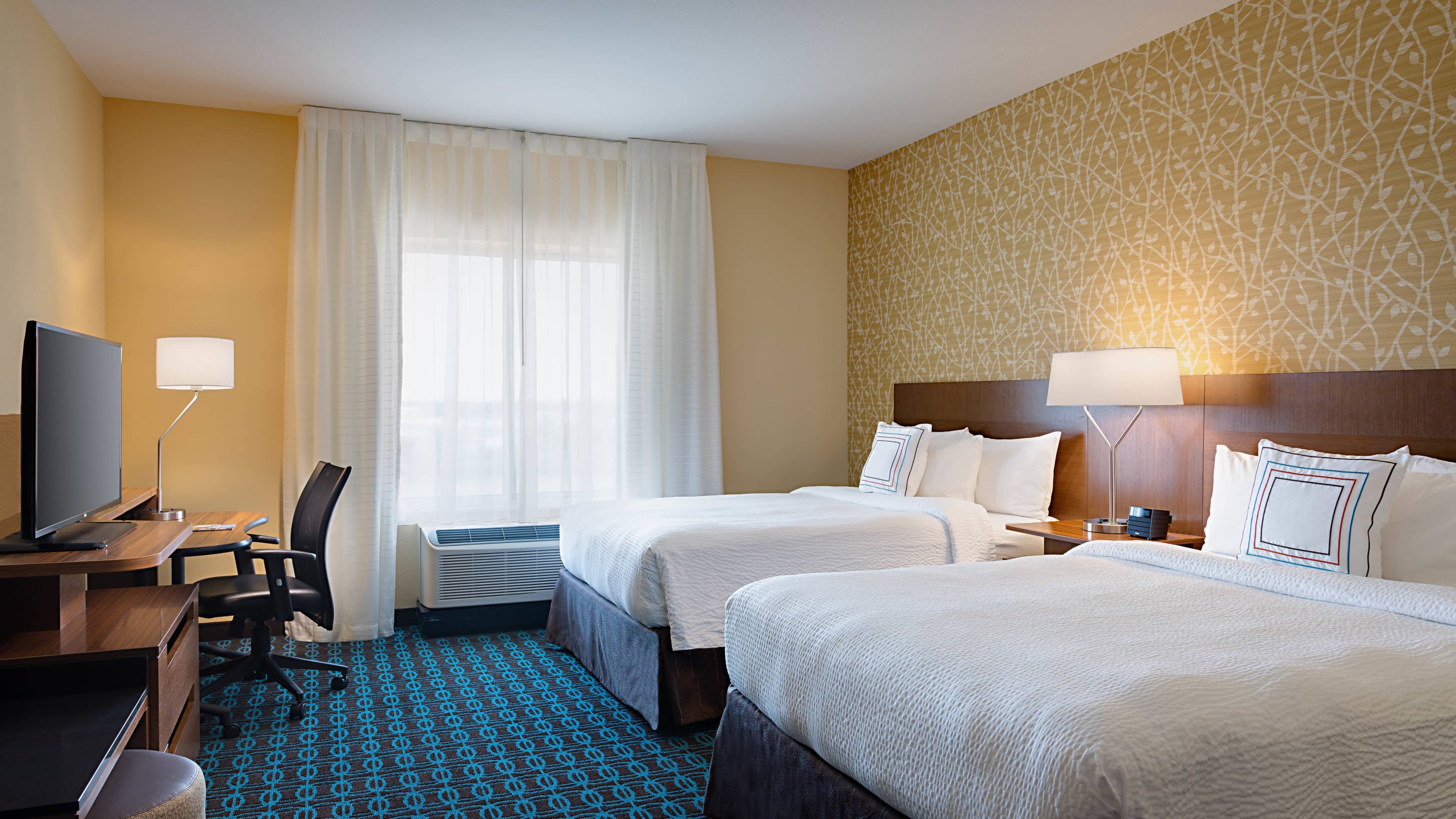 Fairfield Inn & Suites Dallas West/I-30 - Image 4