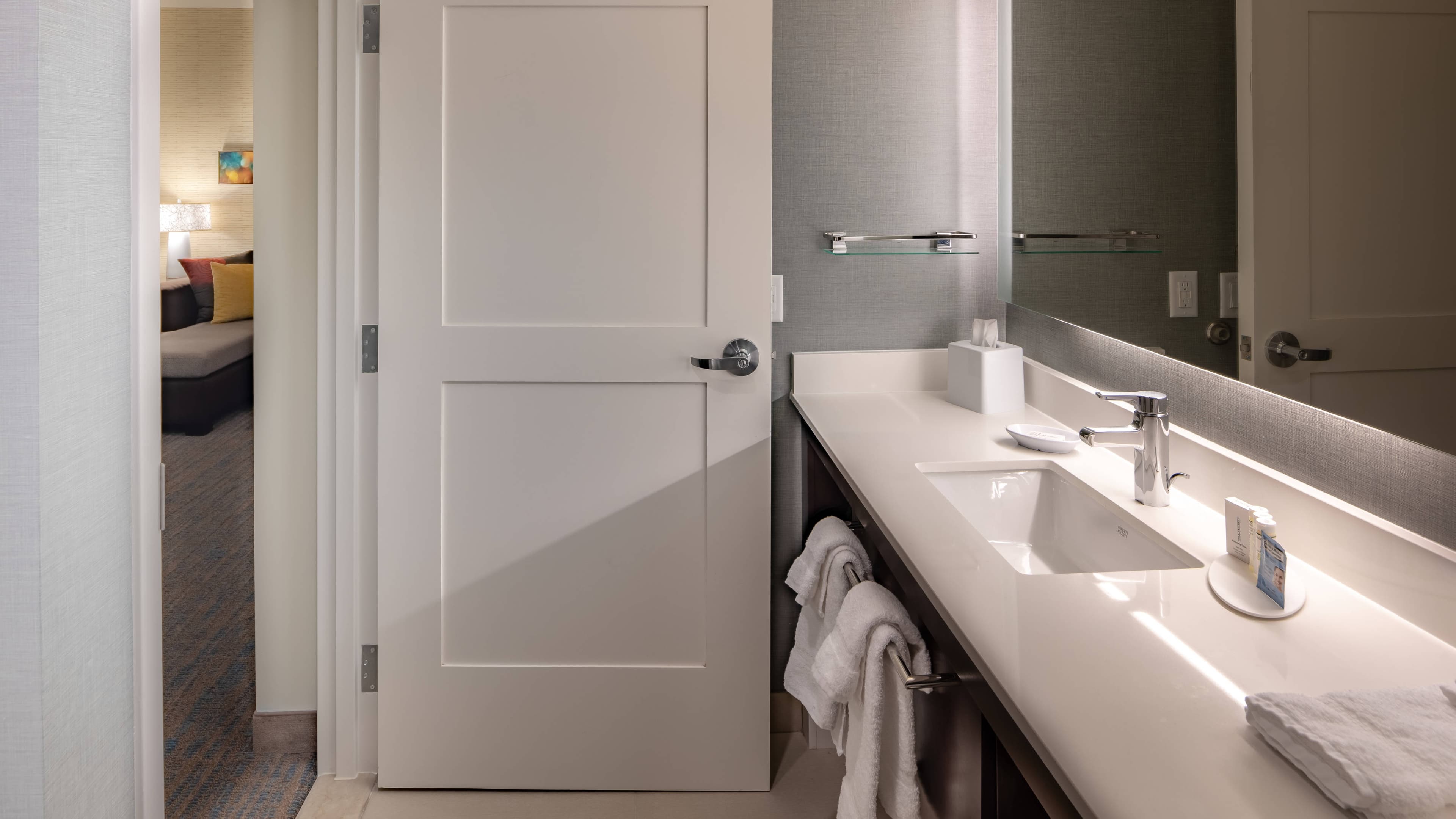 Residence Inn Dallas at The Canyon - Image 4