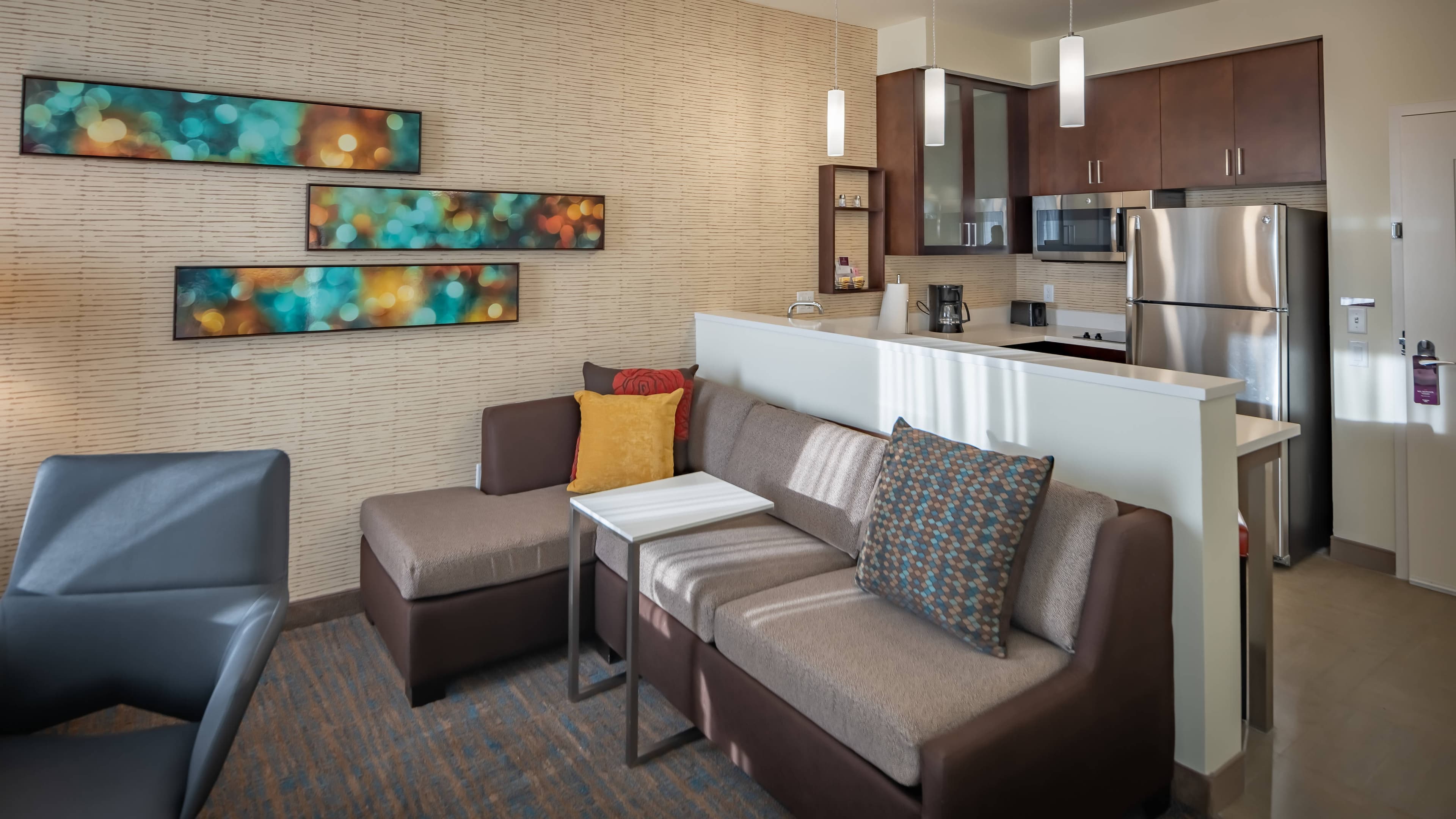 Residence Inn Dallas at The Canyon - Image 2