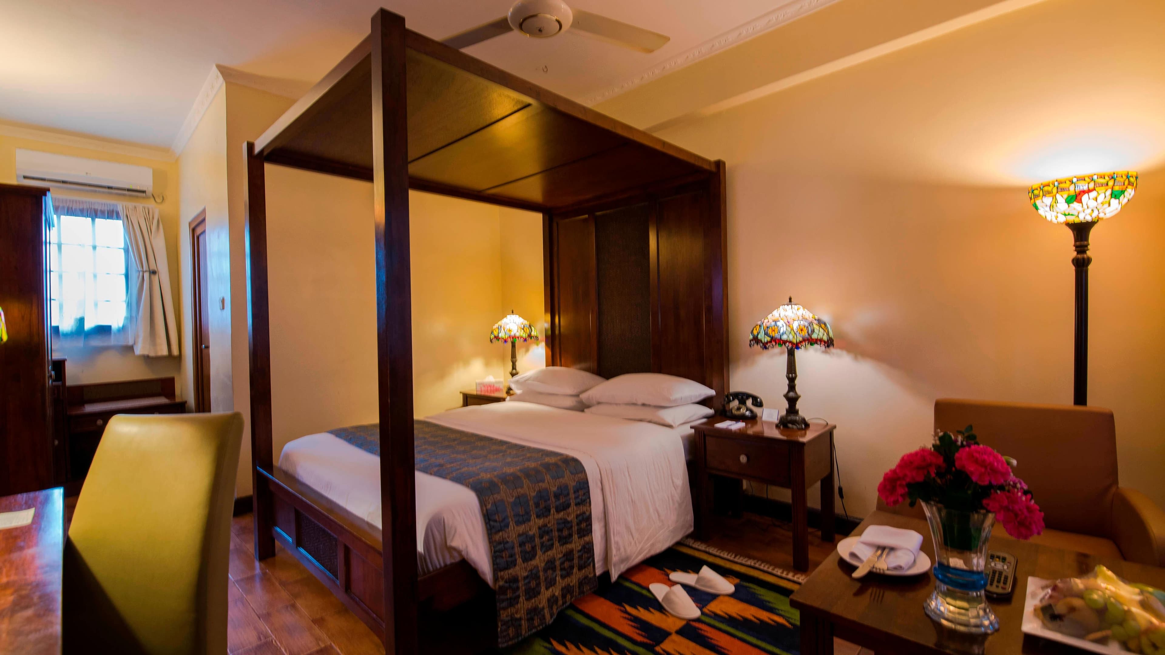 Protea Hotel Dar es Salaam Courtyard - Image 2