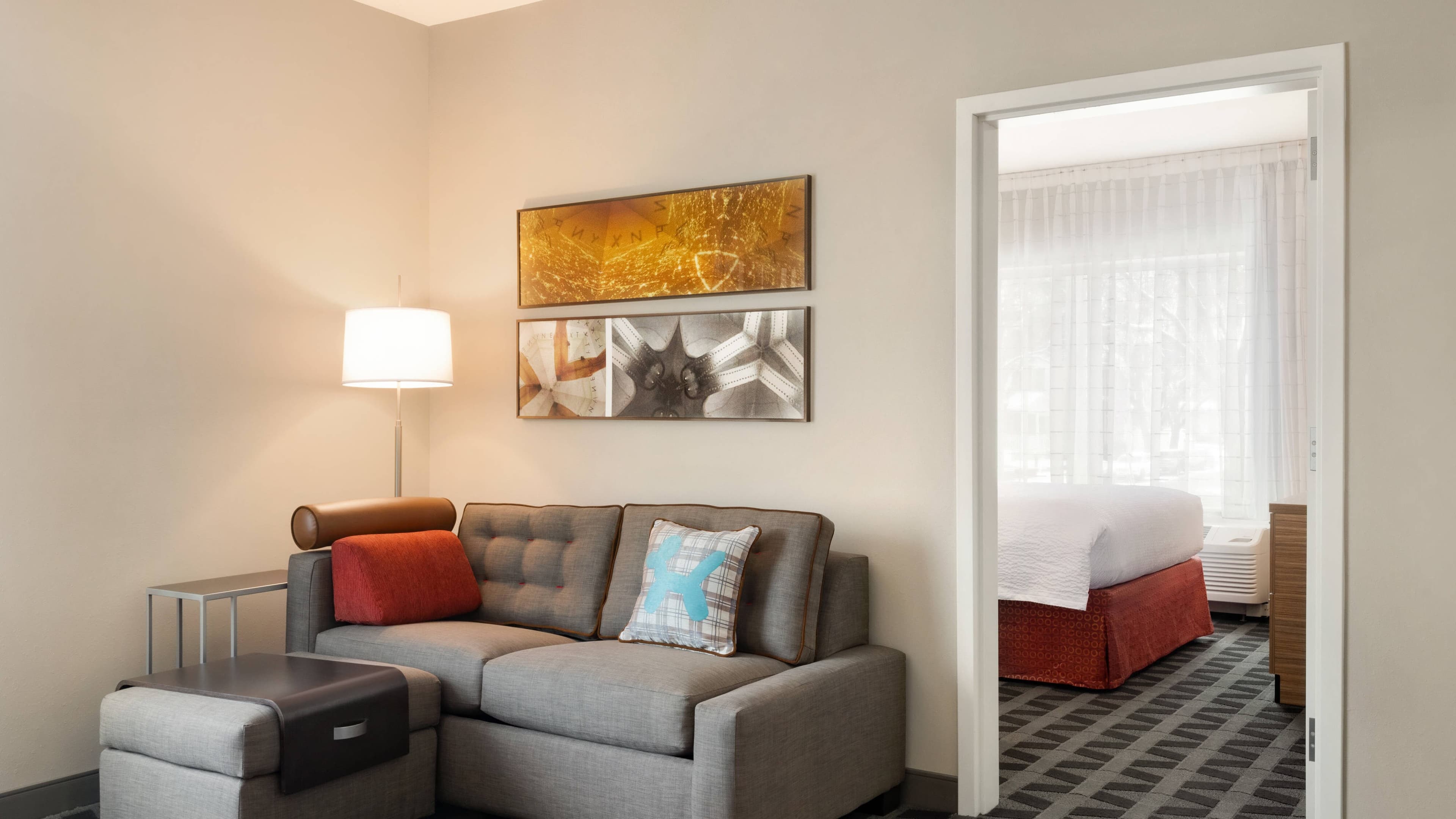 TownePlace Suites Dubuque Downtown - Image 2