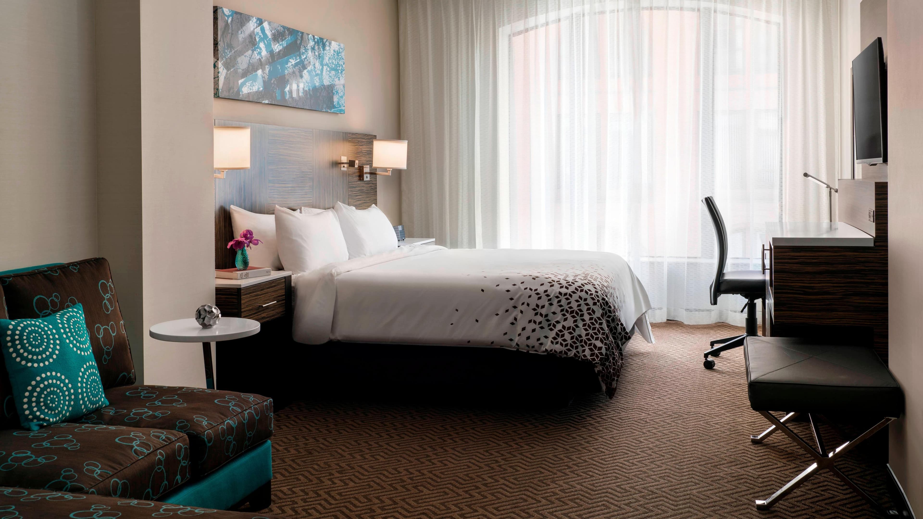 Renaissance Denver Downtown City Center Hotel - Image 2
