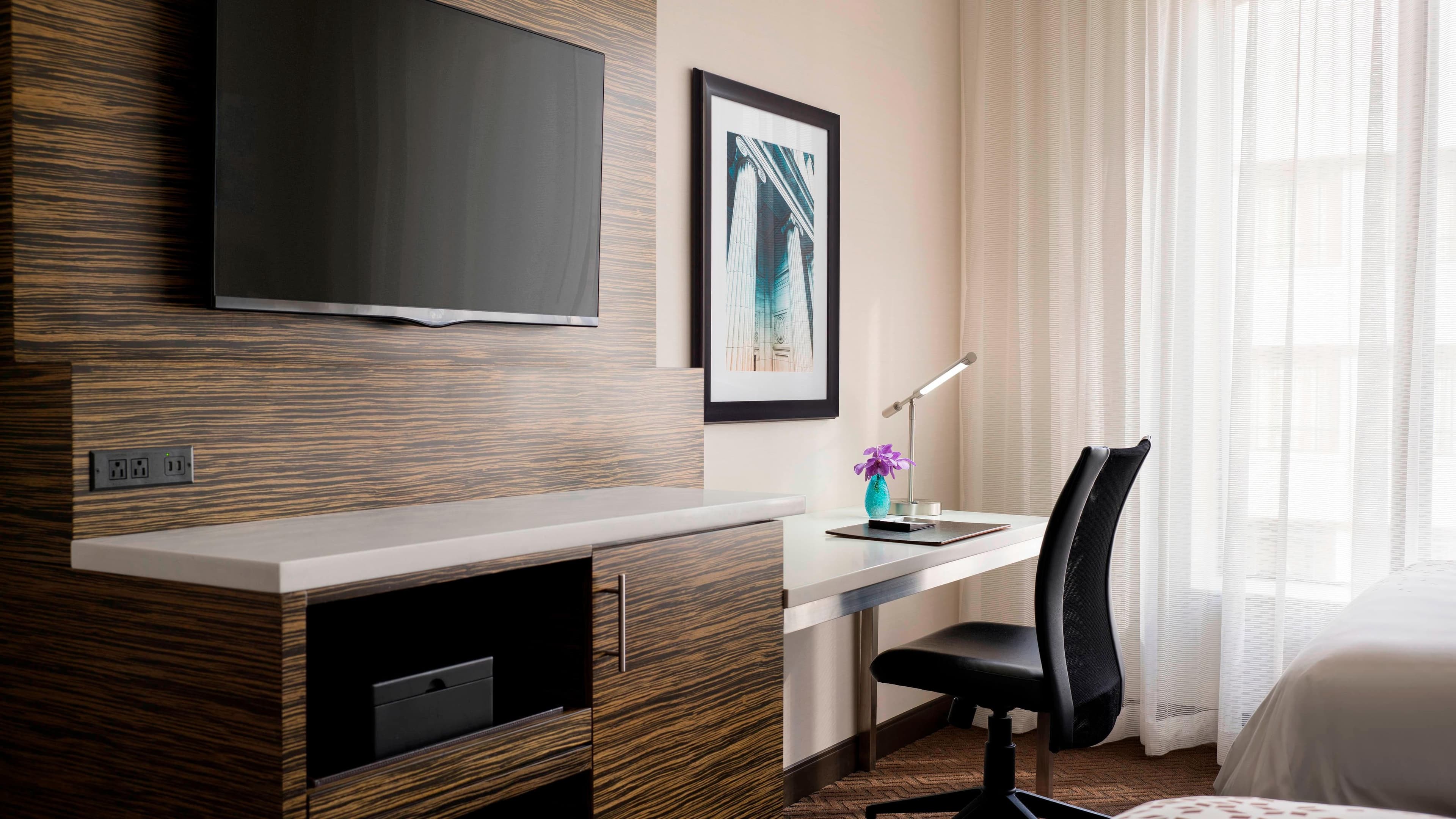 Renaissance Denver Downtown City Center Hotel - Image 3