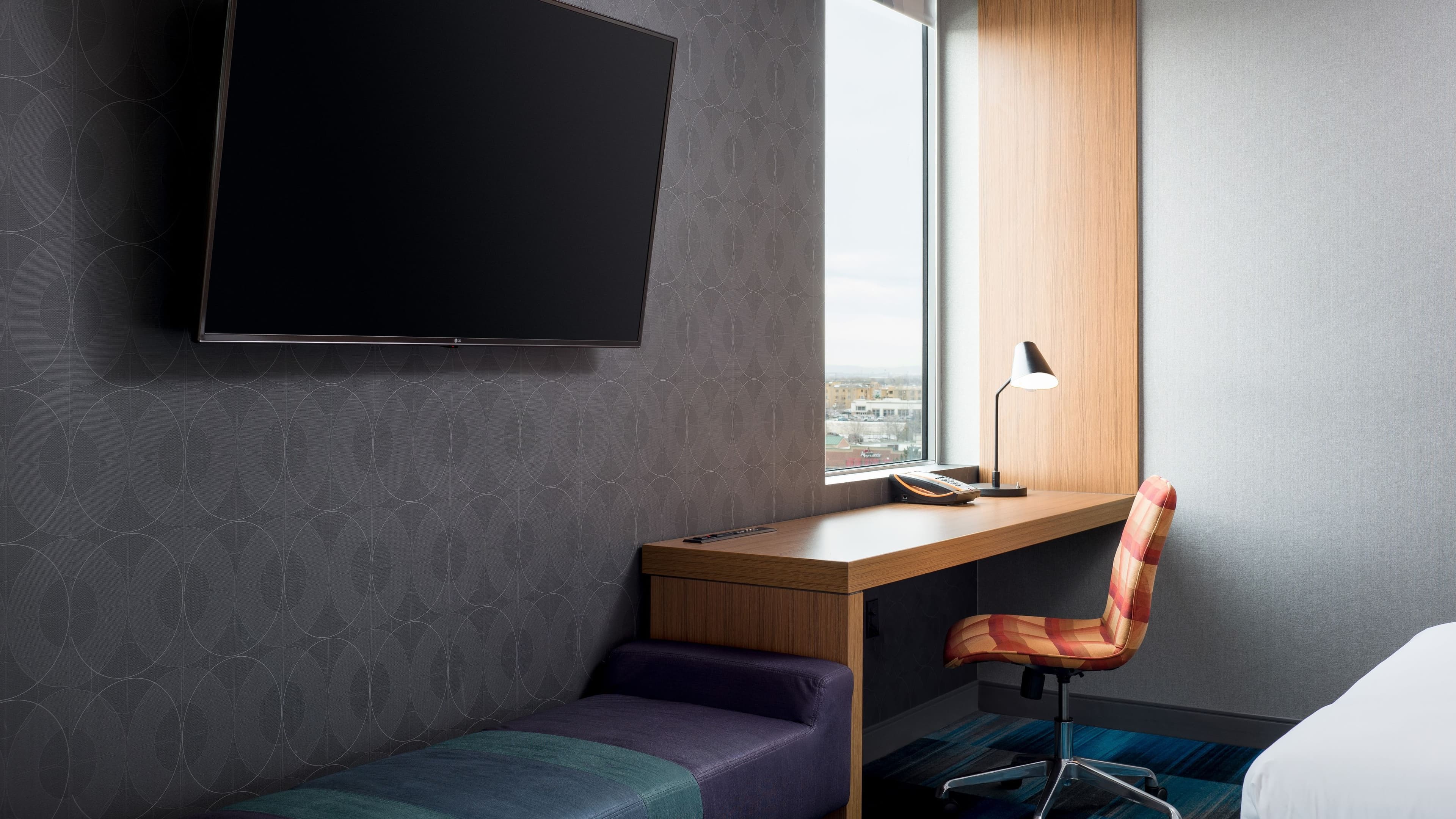 Aloft Denver Airport at Gateway Park — 8