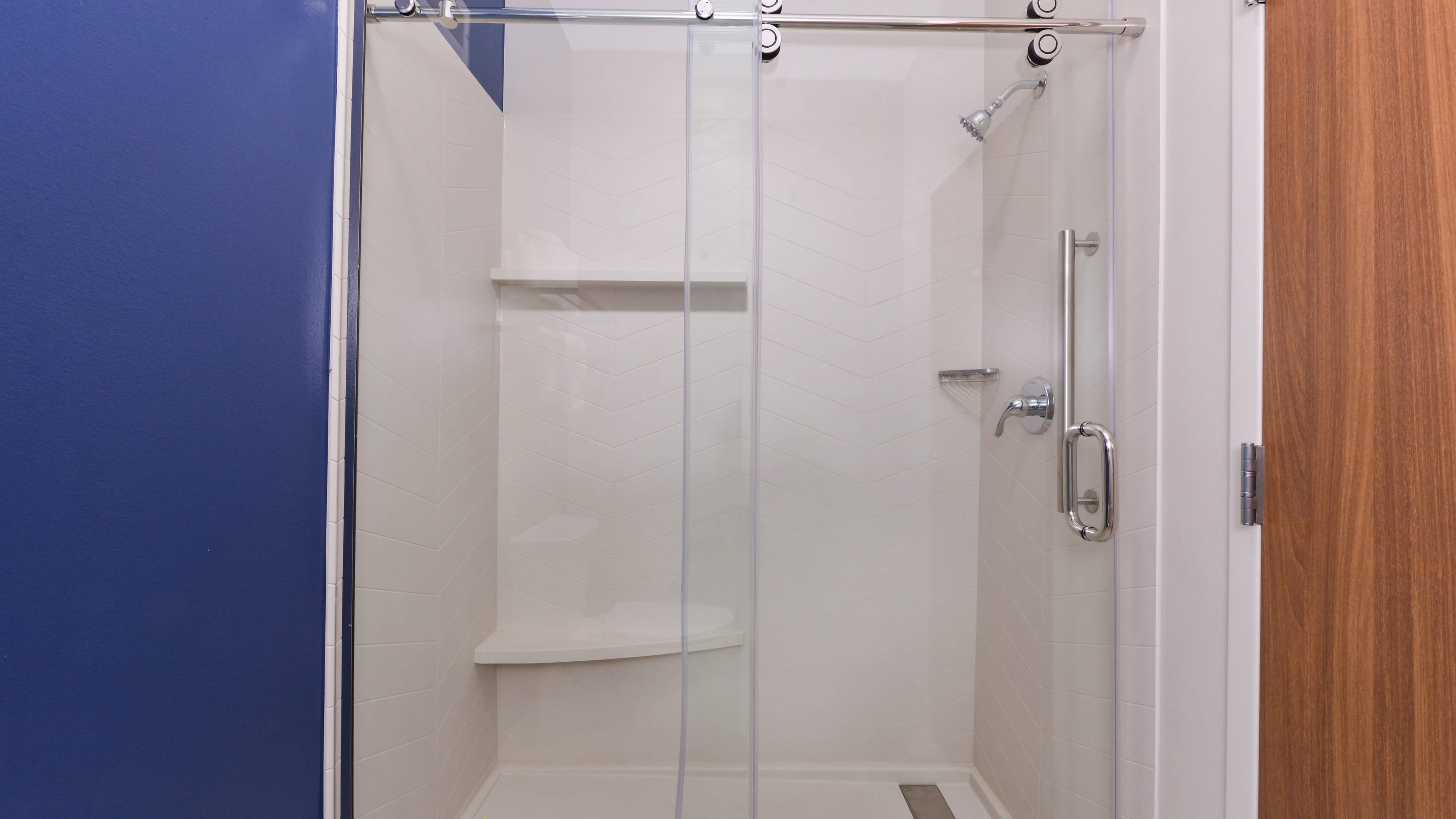 Fairfield Inn & Suites Arlington Near Six Flags — 10