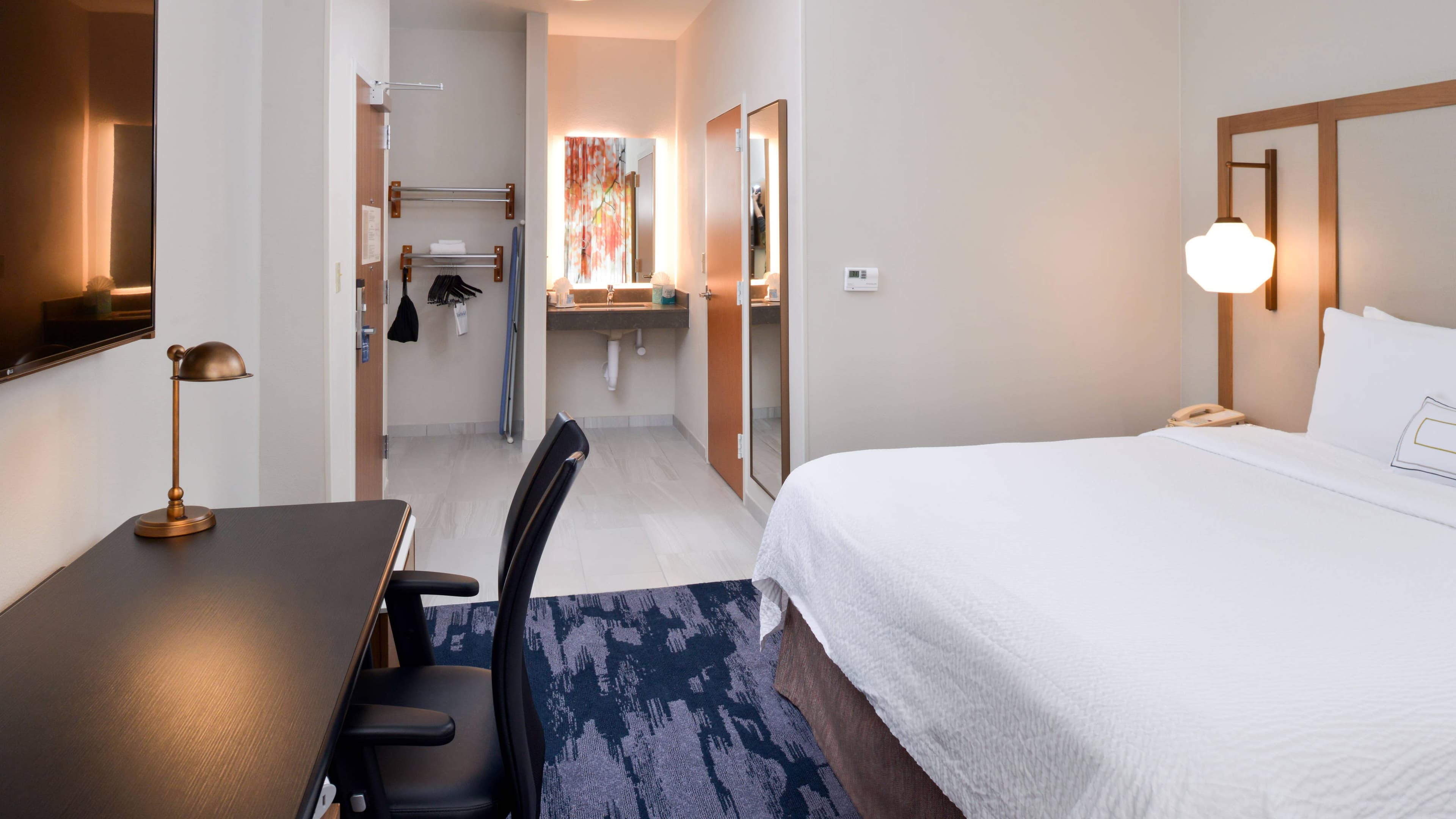 Fairfield Inn & Suites Arlington Near Six Flags — 12