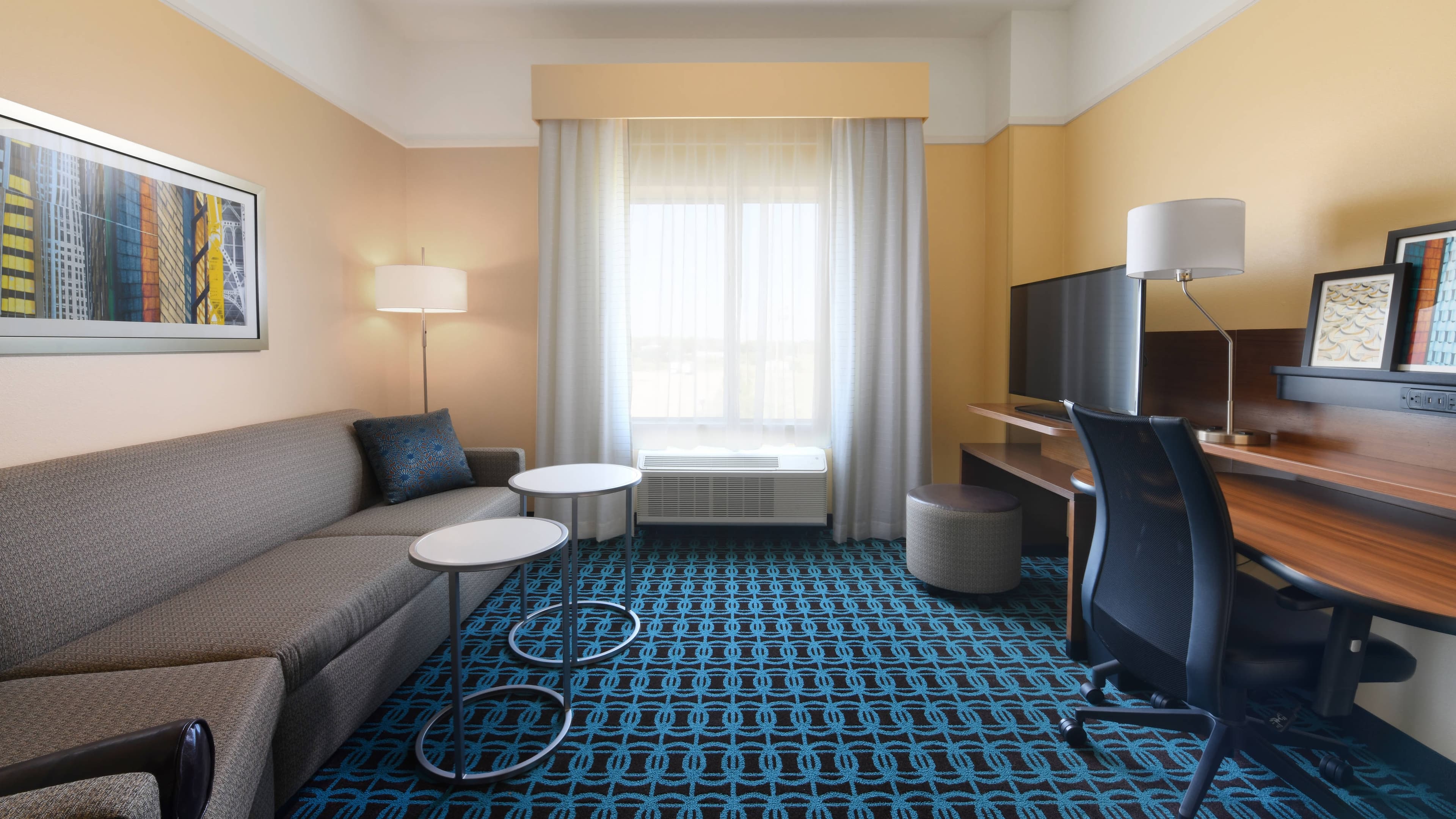 Fairfield Inn & Suites Fort Worth South/Burleson - Image 2
