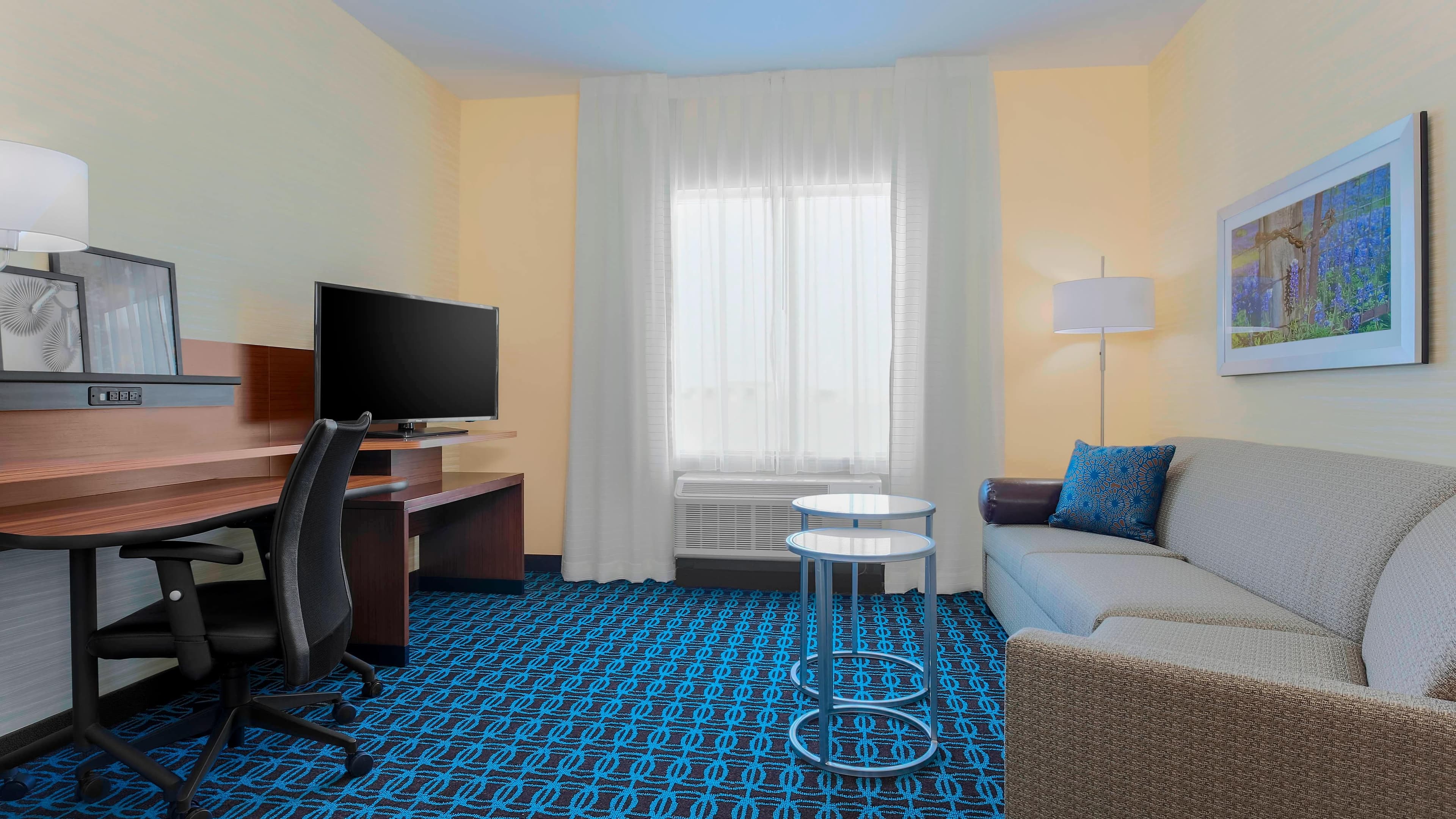 Fairfield Inn & Suites Decatur at Decatur Conference Center - Image 4