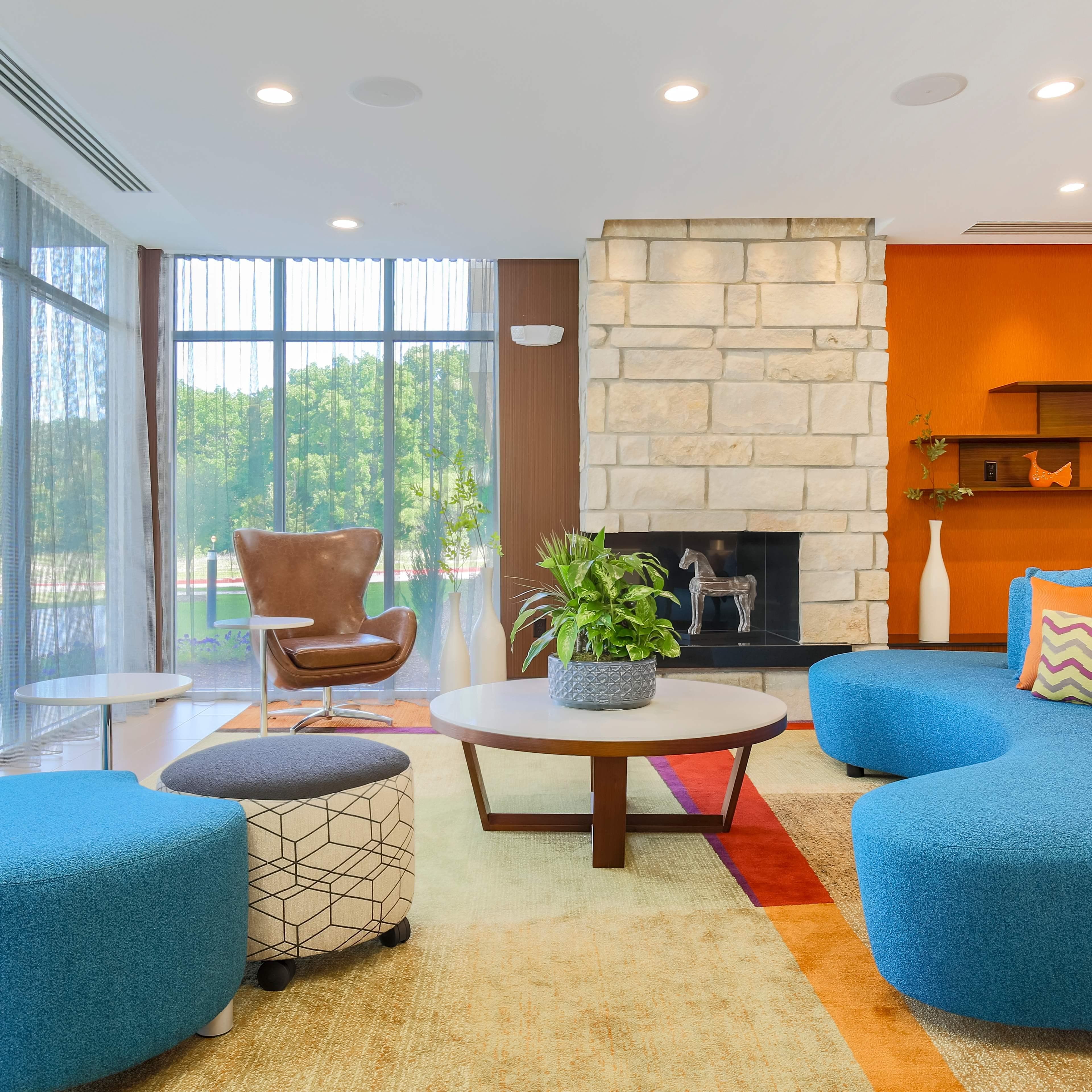 Fairfield Inn & Suites Decatur at Decatur Conference Center - Image 1