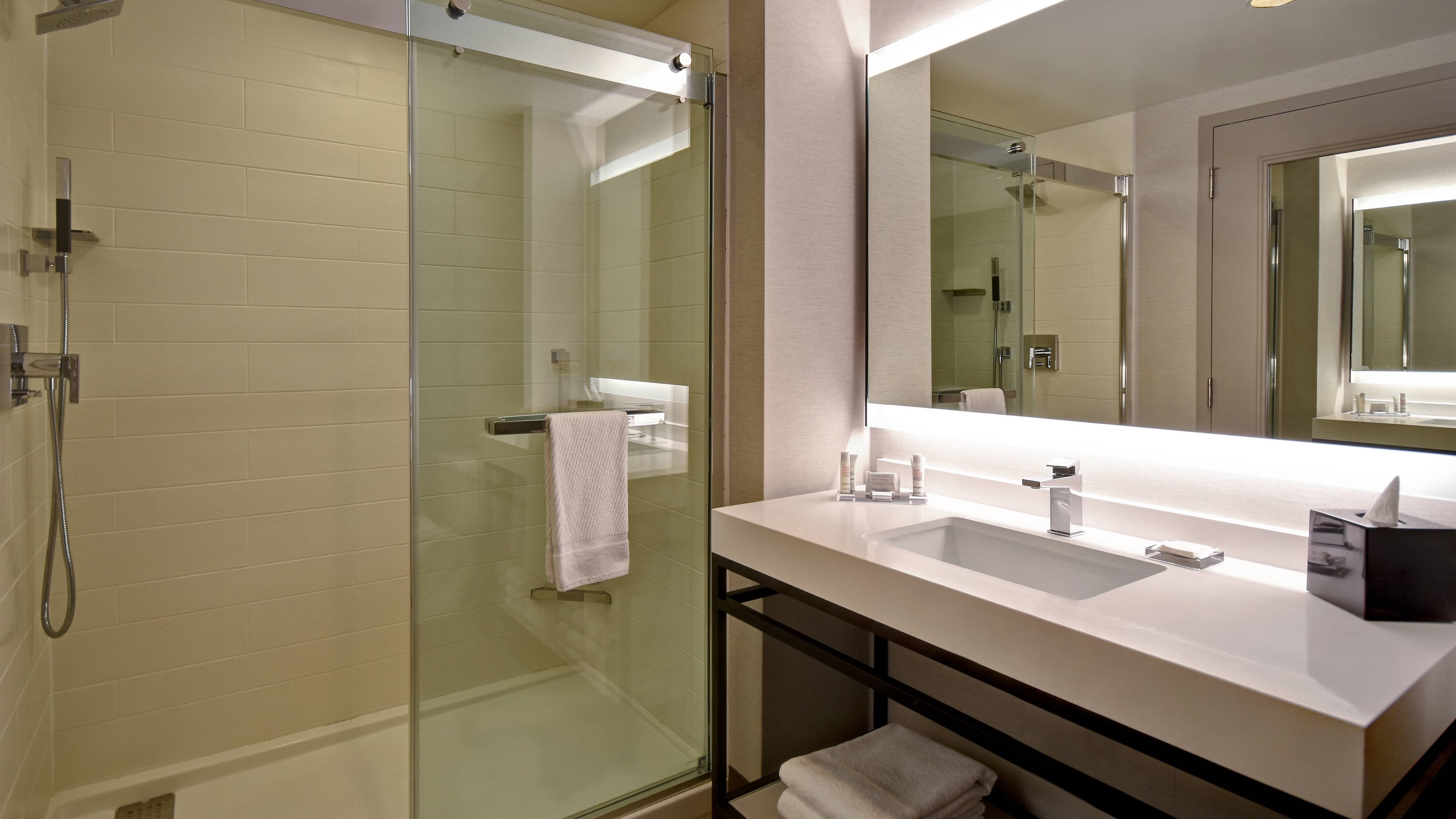 Holiday Inn Express & Suites McKinney - Frisco East — 7