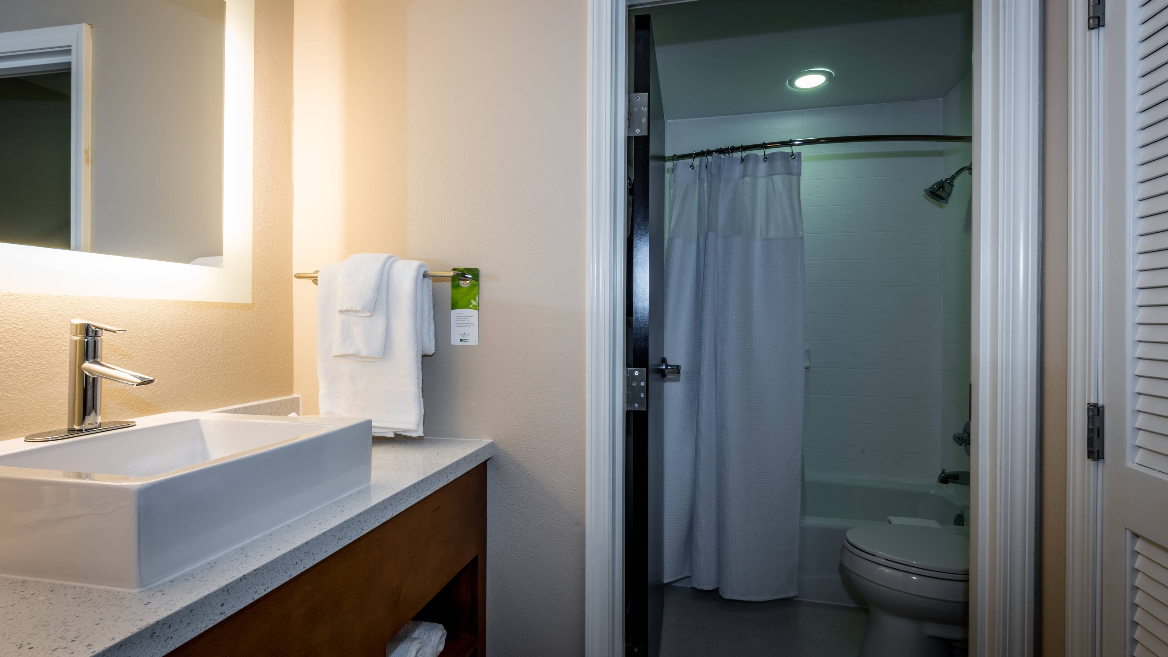 SpringHill Suites Denton - Image 5