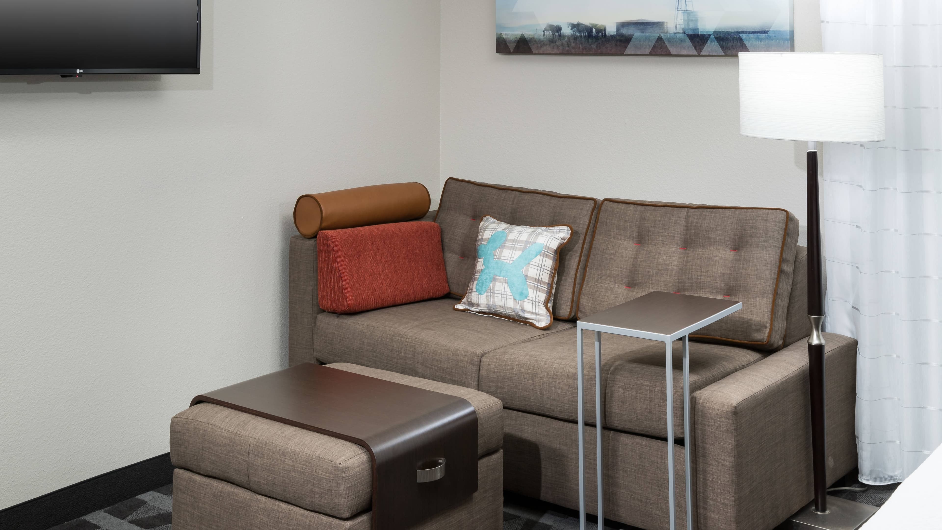 Suite - Image 1