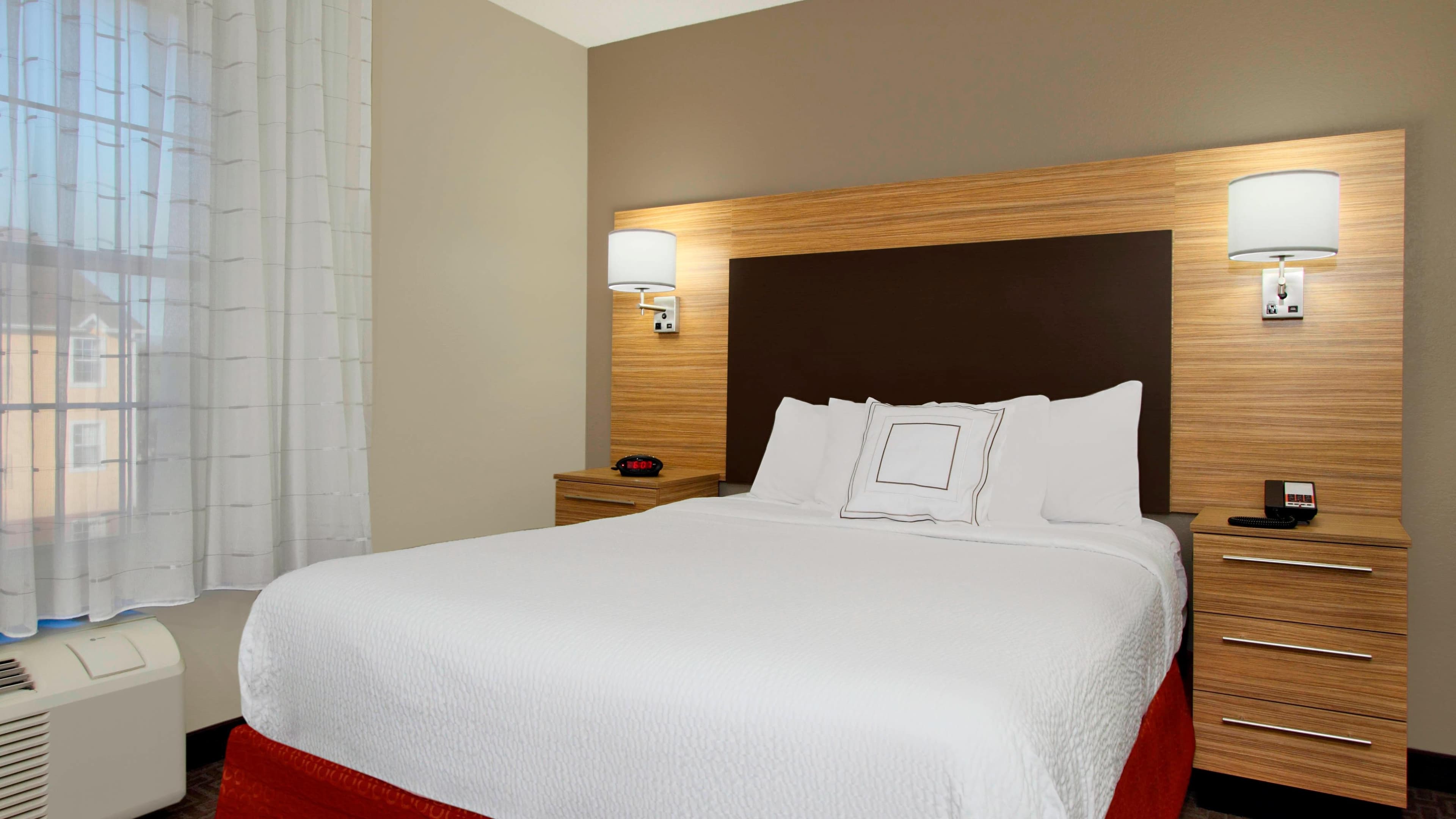 TownePlace Suites Fort Worth Southwest/TCU Area - Image 3