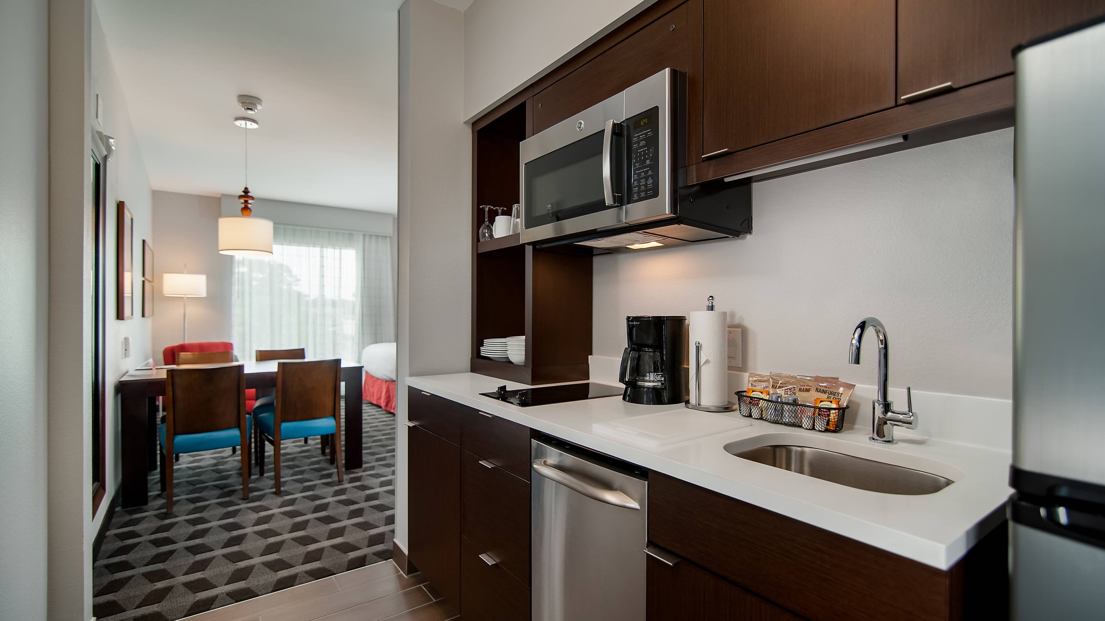 TownePlace Suites Fort Worth University Area/Medical Center - Image 2