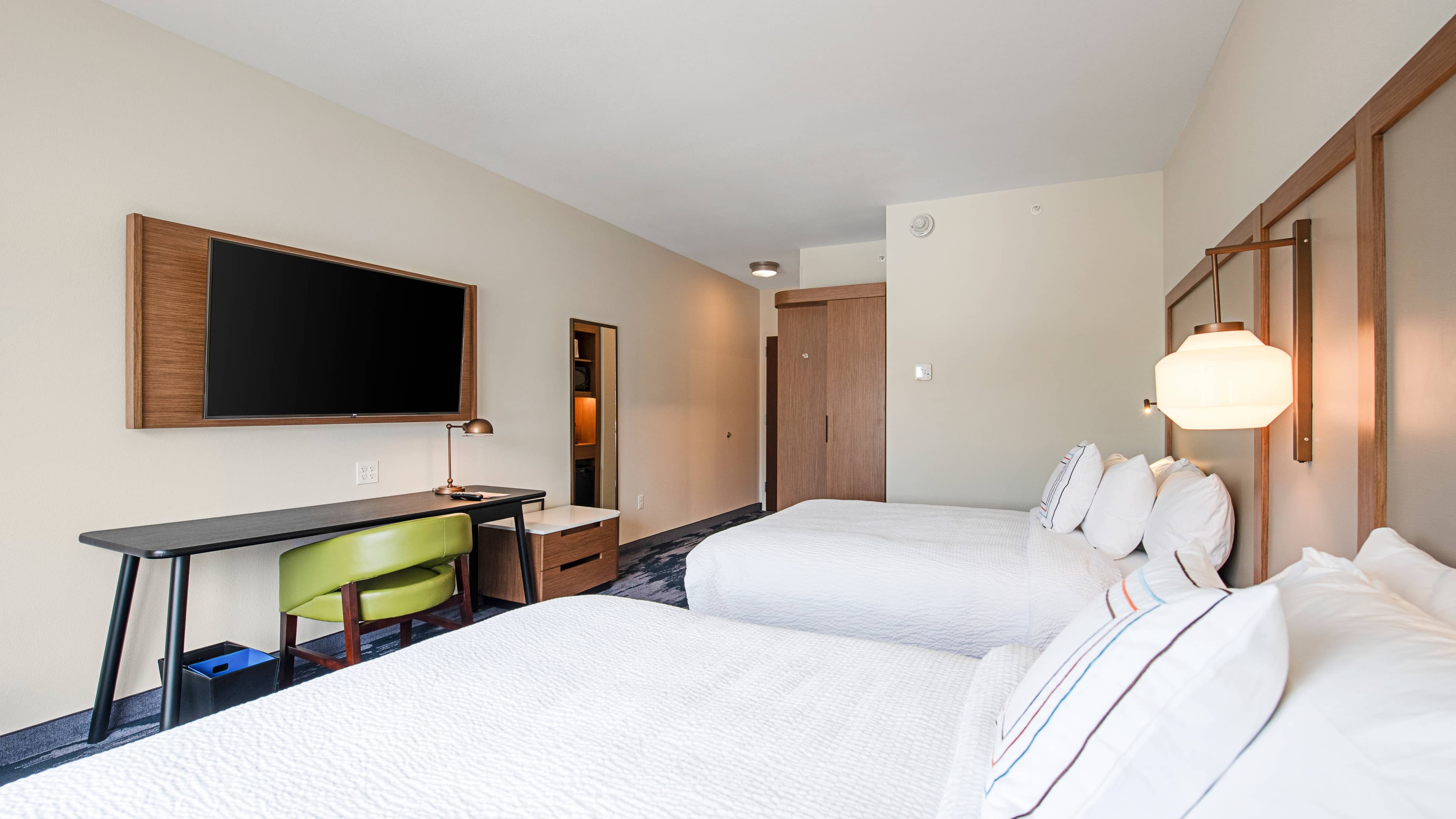 Fairfield Inn & Suites Duluth Waterfront - Image 4