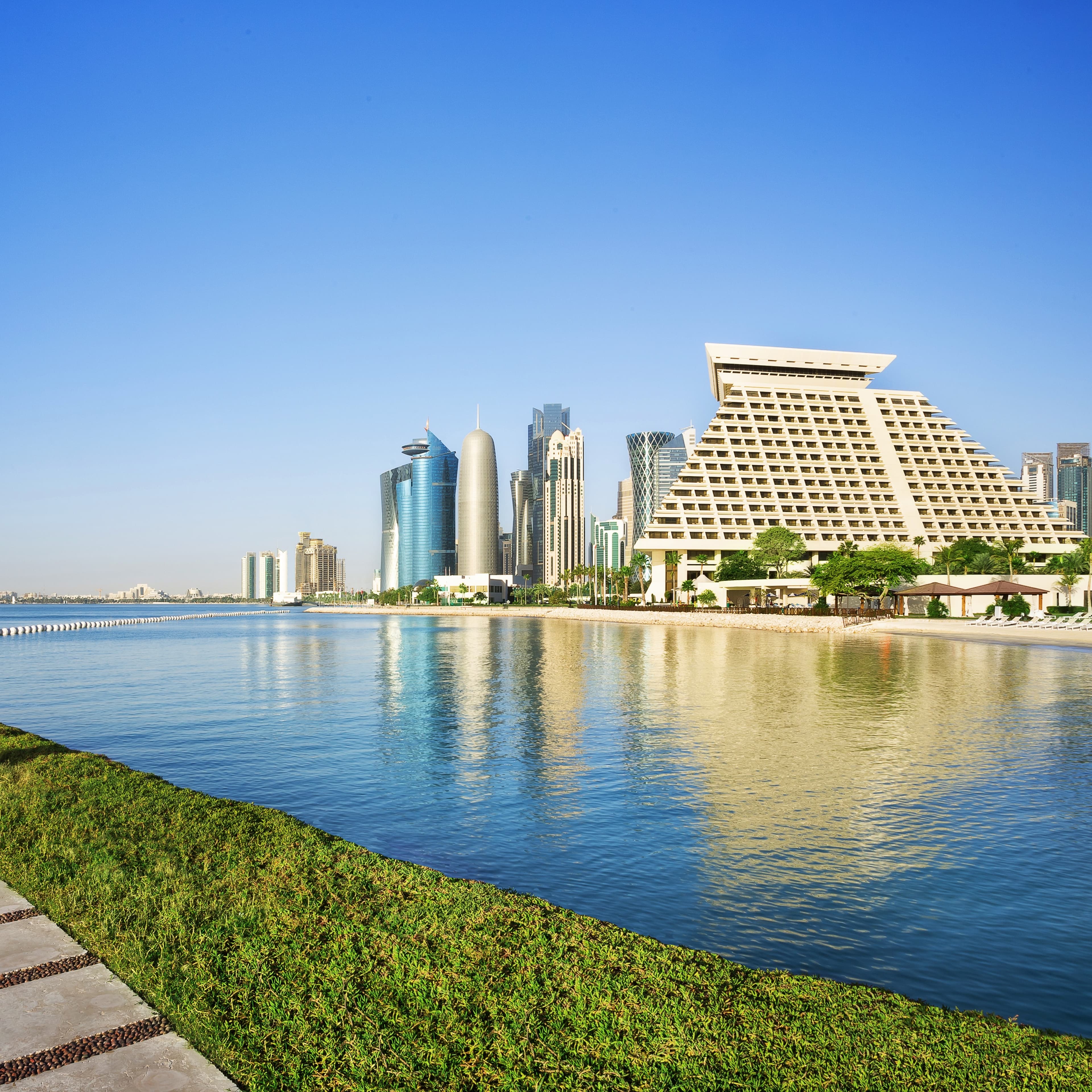 Sheraton Grand Doha Resort & Convention Hotel - Image 1