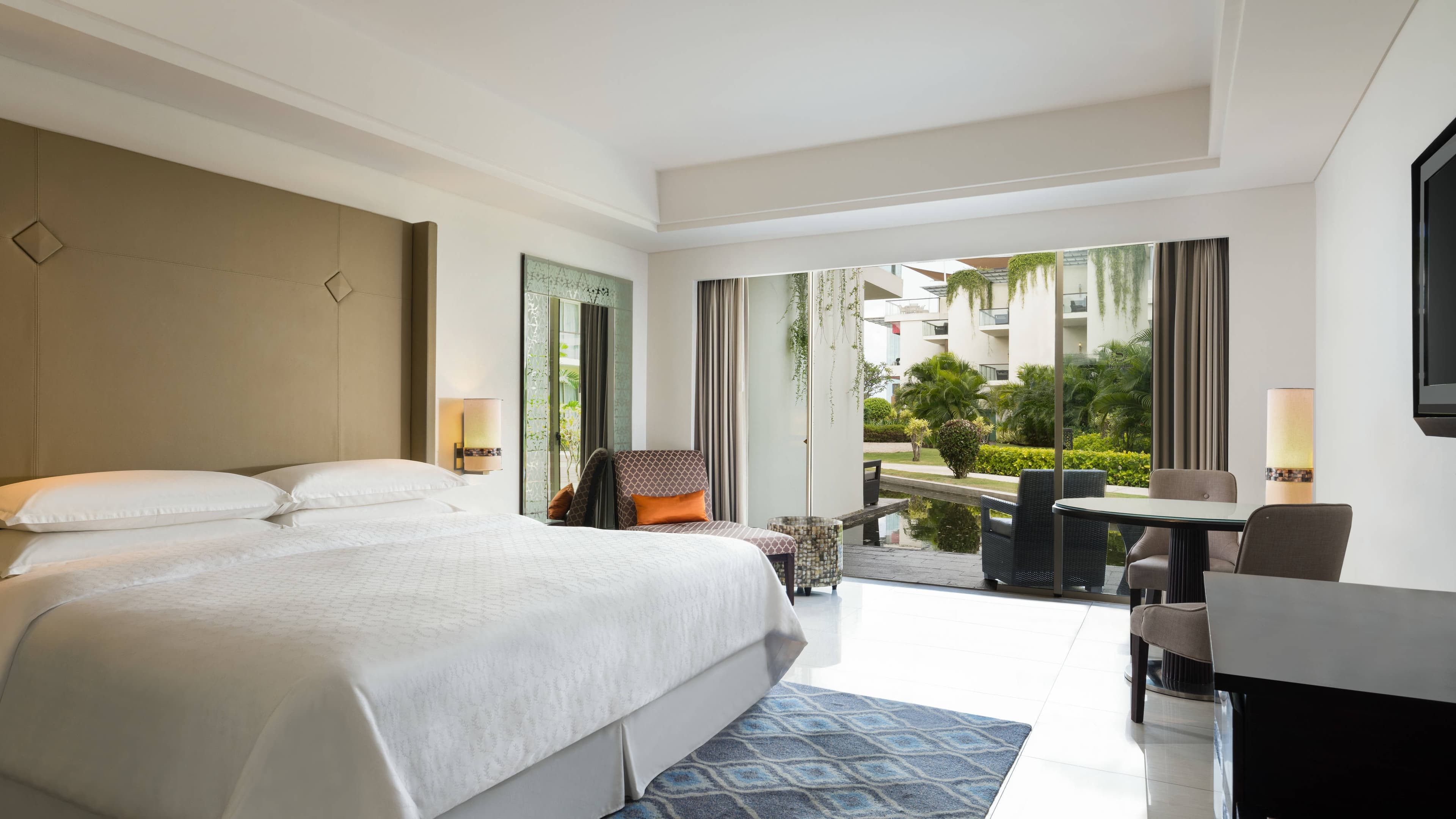Sheraton Bali Kuta Resort — 16