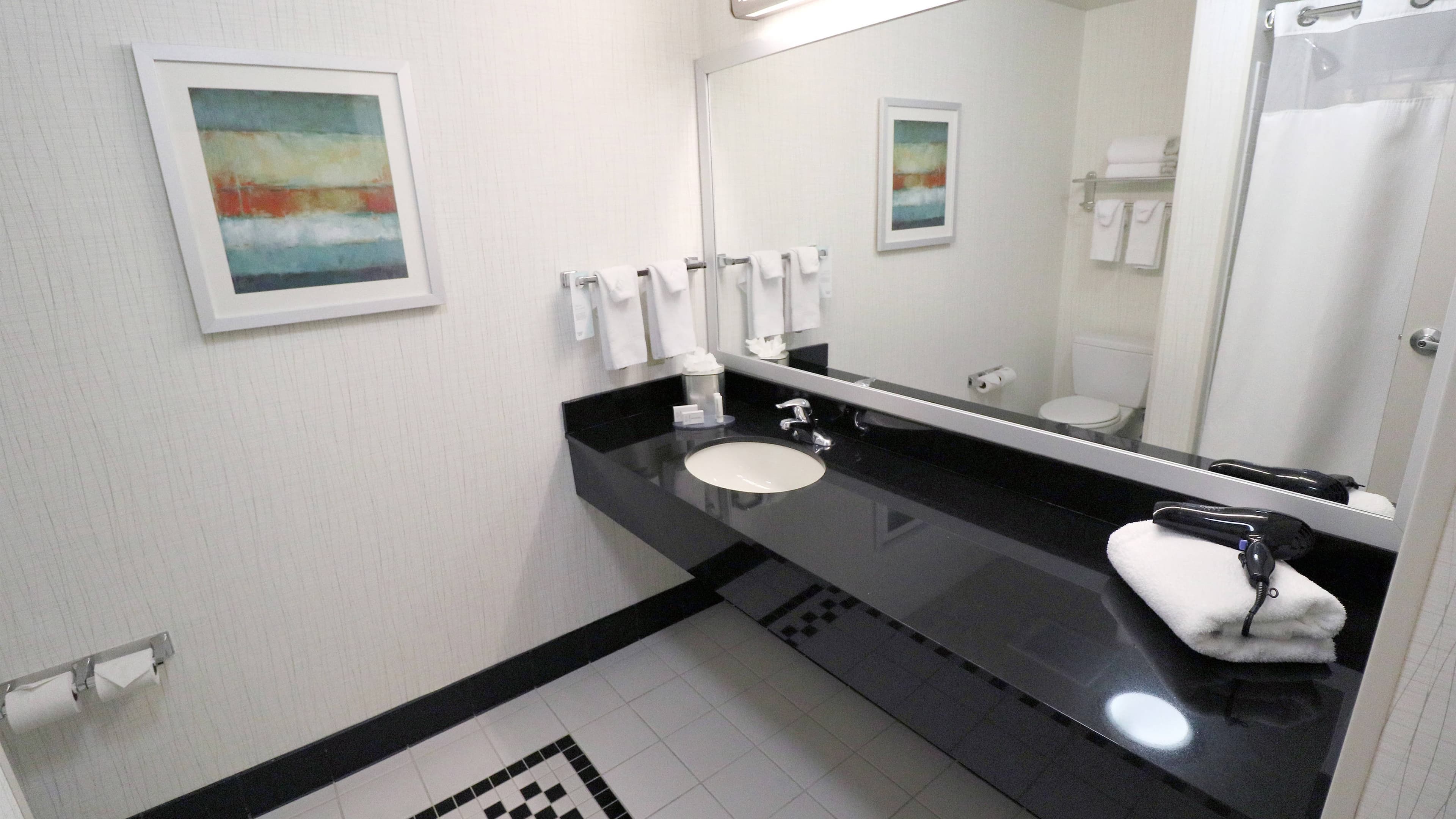 Holiday Inn Des Moines-Airport/Conf Center — 4