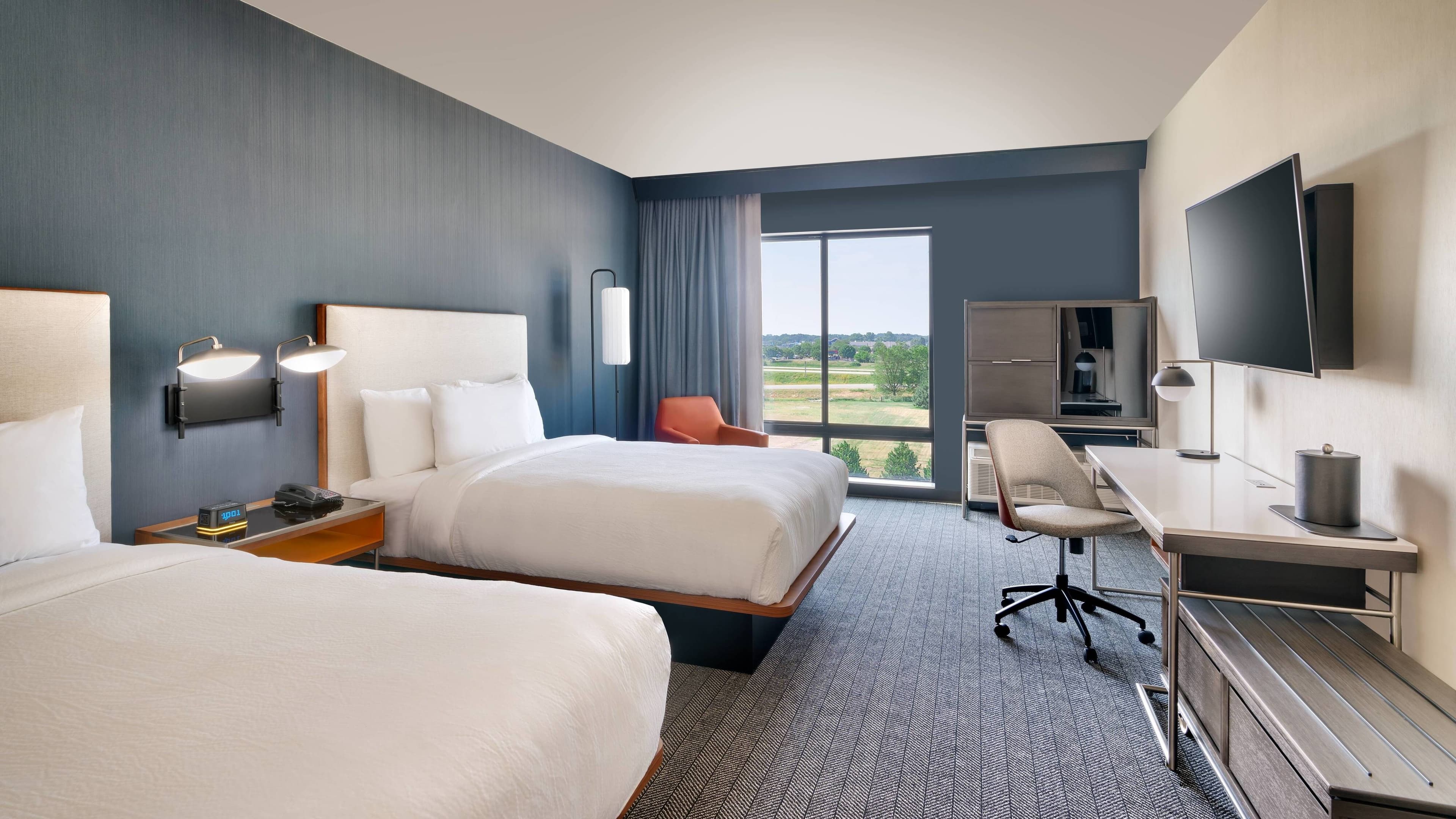 Courtyard Ames - Image 3