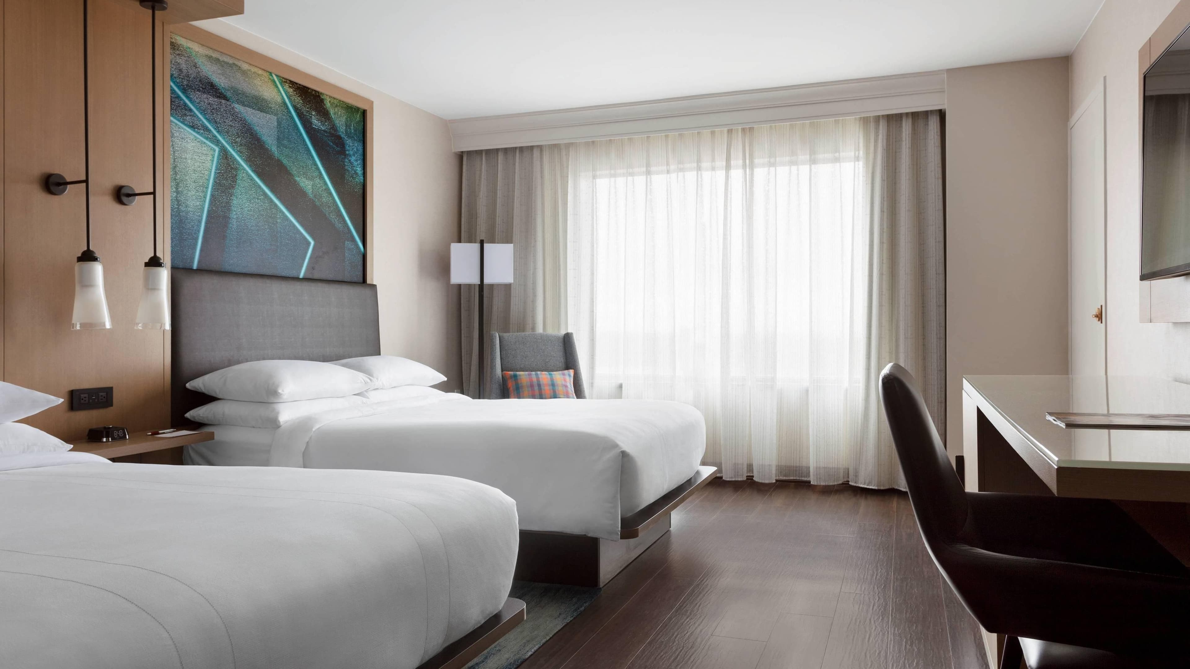 Des Moines Marriott Downtown - Image 2