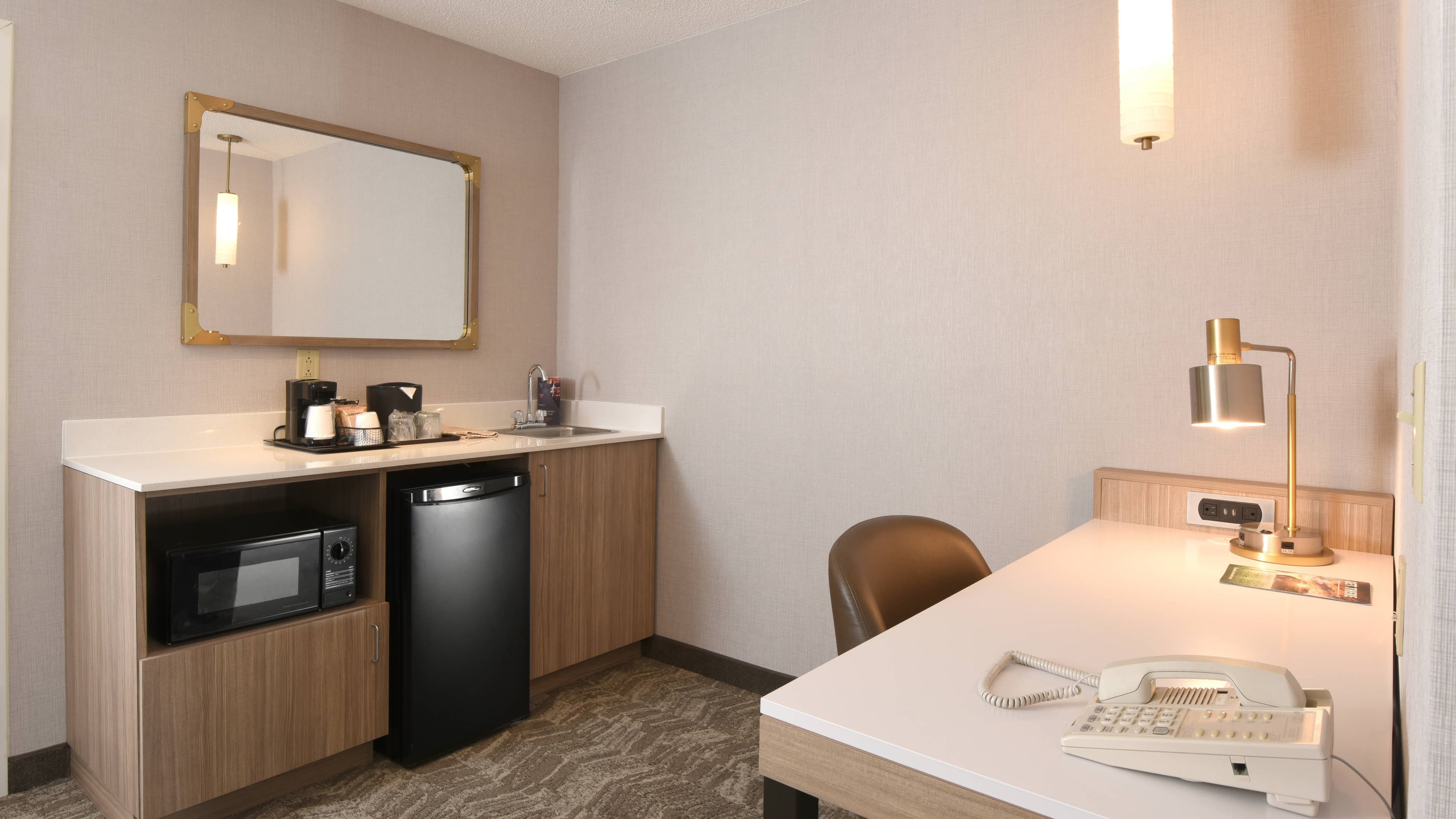 Suite - Image 5