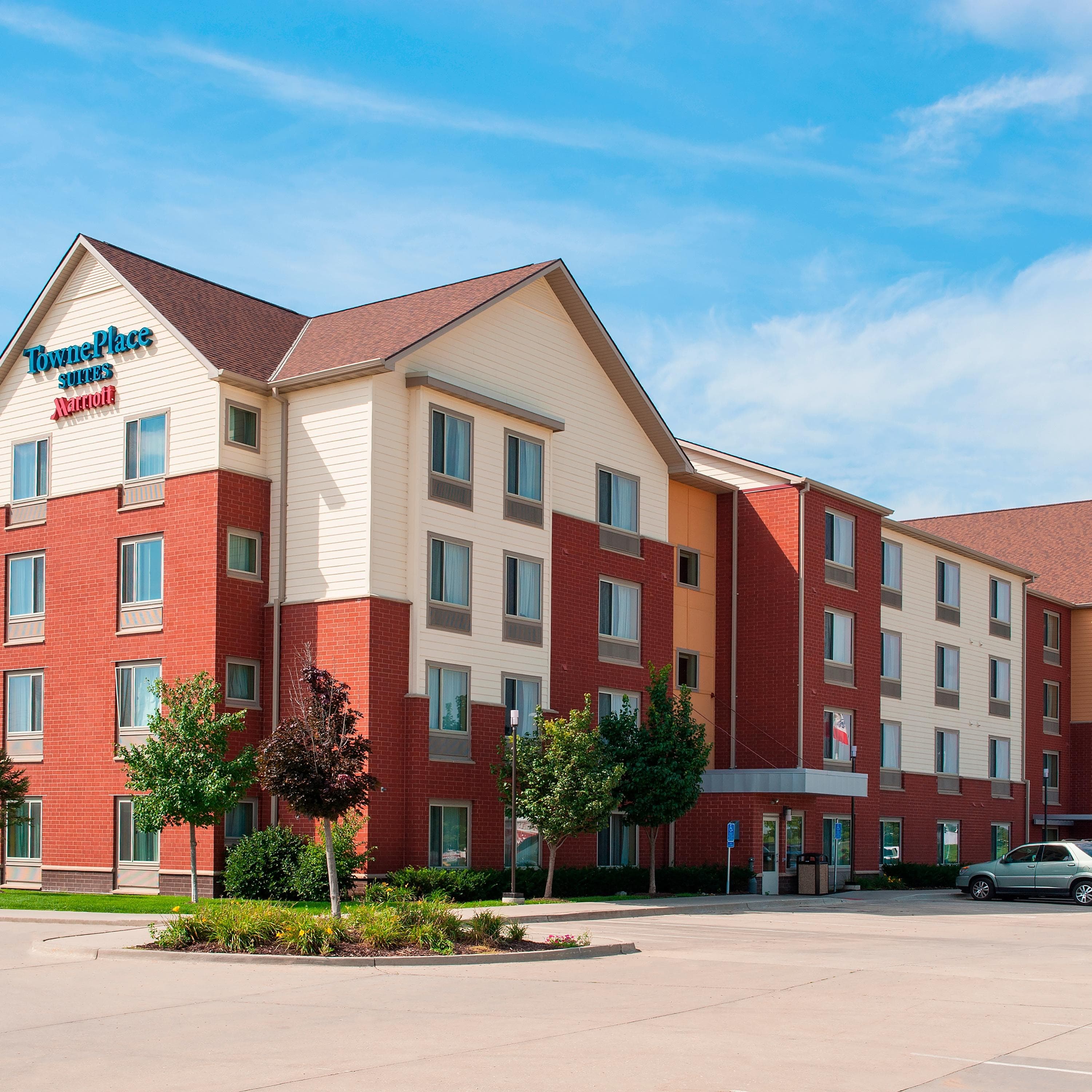 TownePlace Suites Des Moines Urbandale - Image 1
