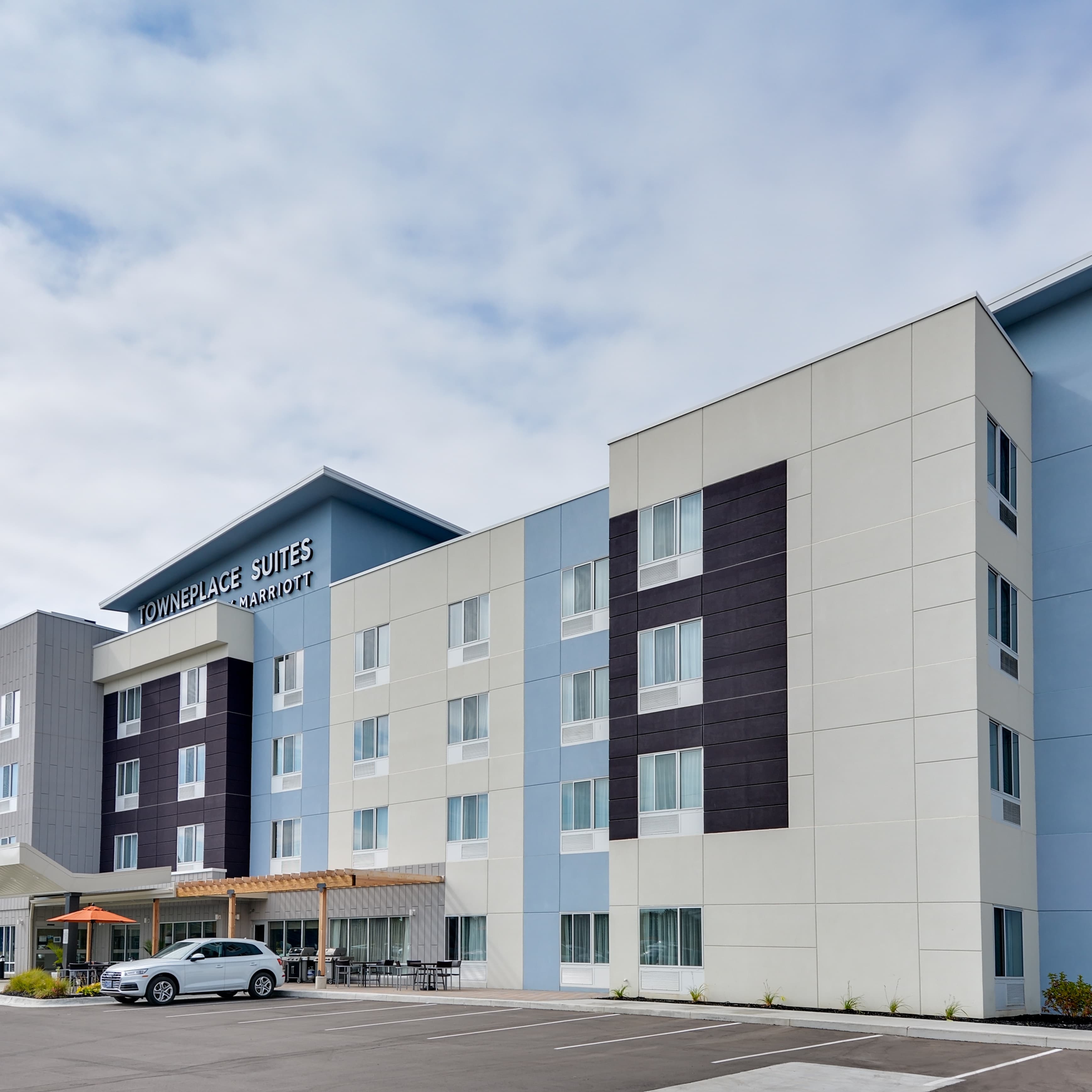 TownePlace Suites by Marriott Detroit Allen Park - Image 1