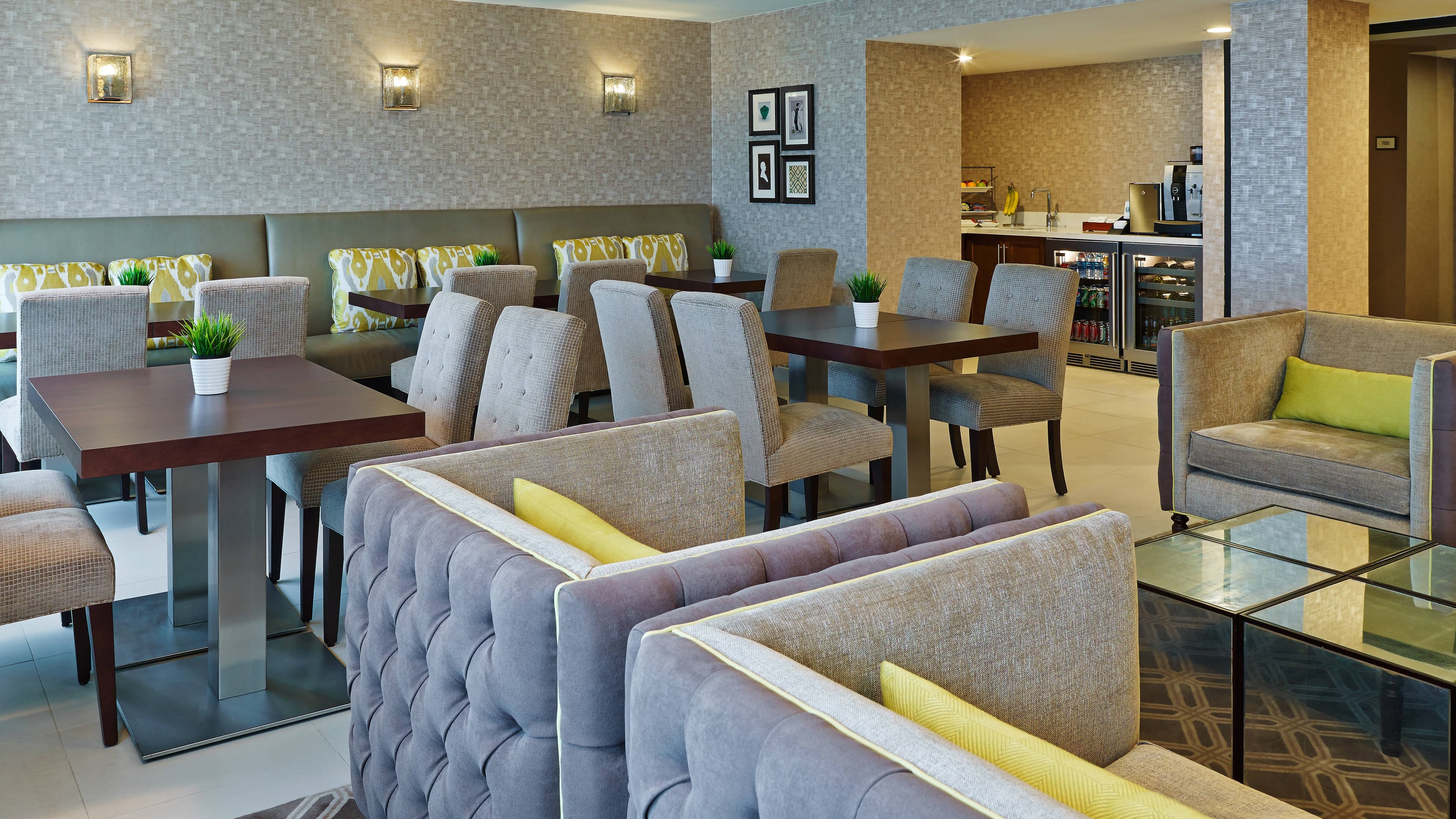 Club level - Image 4