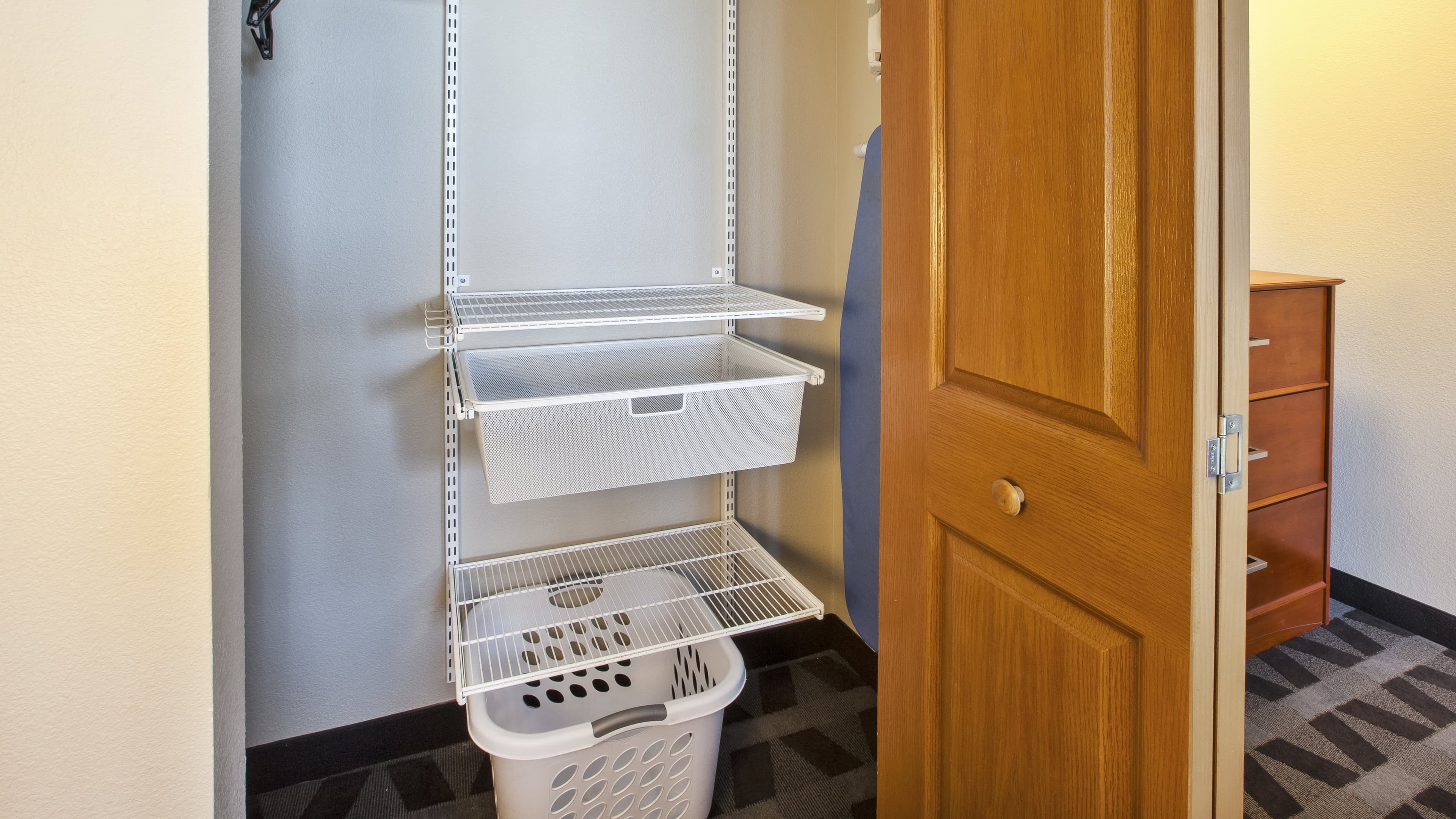 1 Bedroom Suite - Image 5